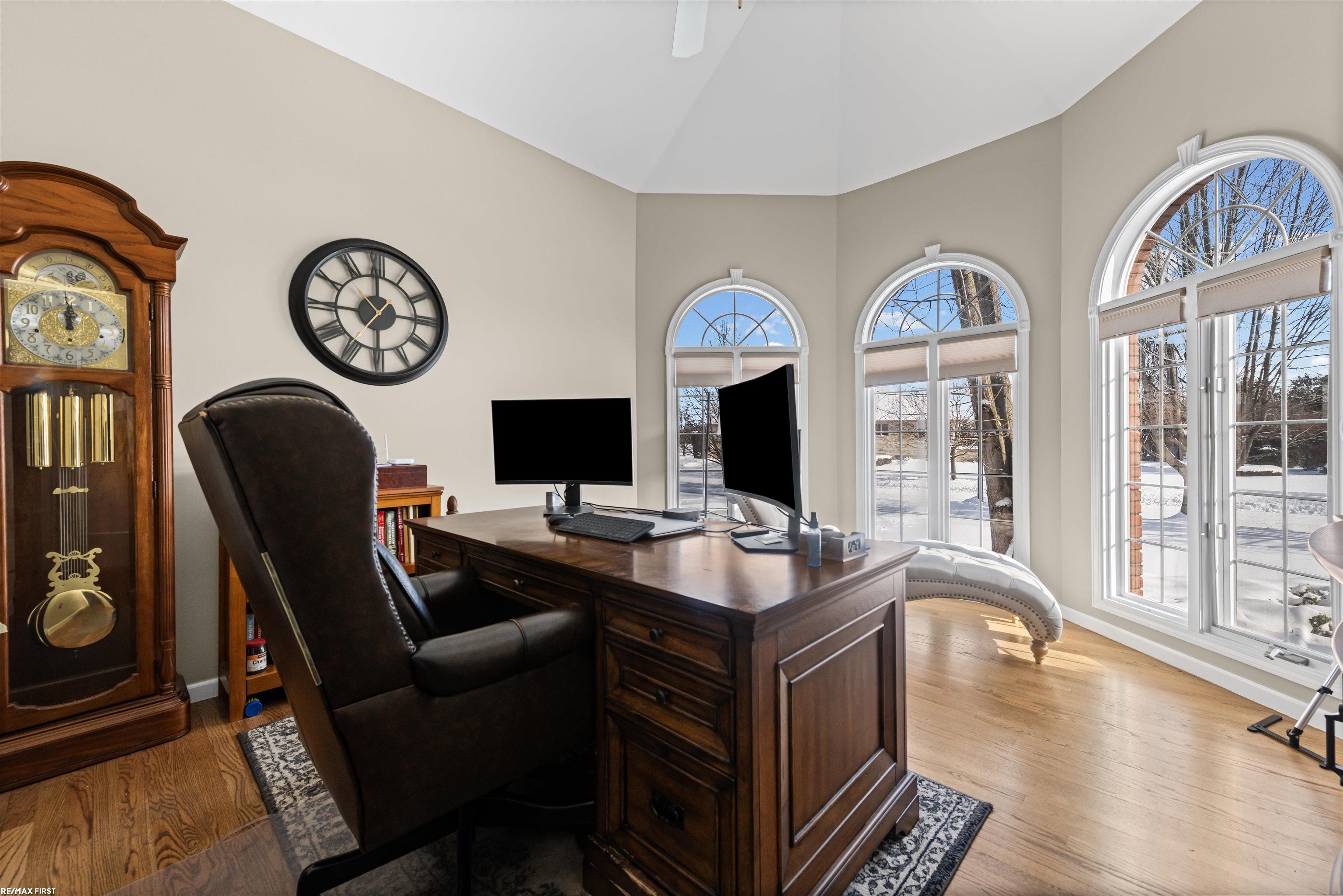 Shelby Twp, MI, 48315