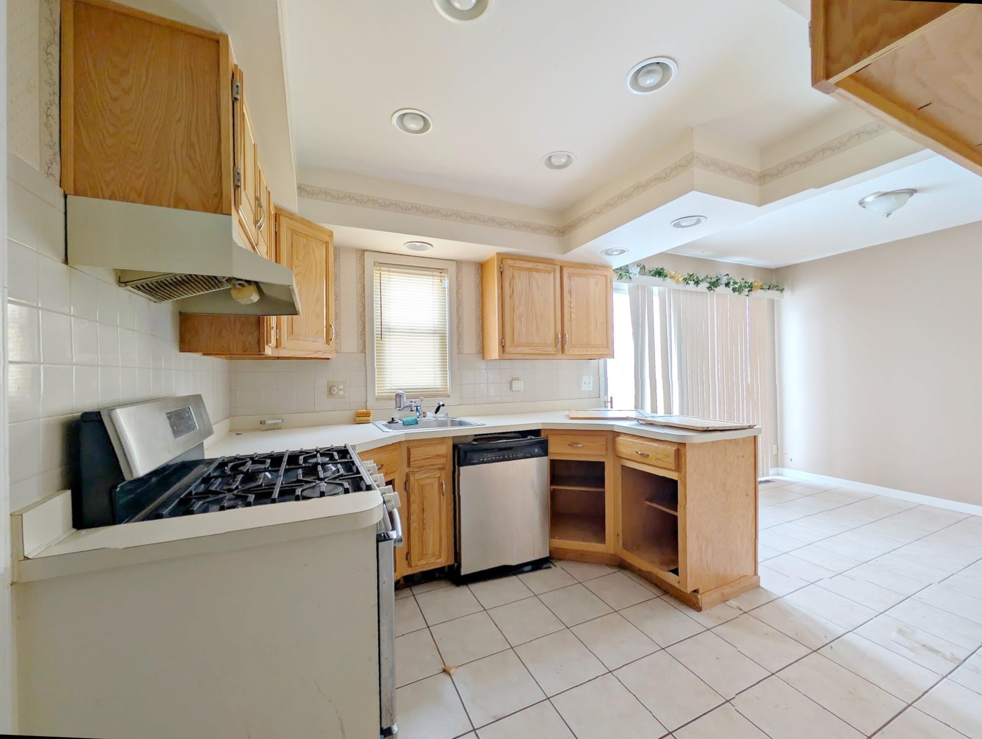 3320 Pencombe, Flint, MI 48504 Photo