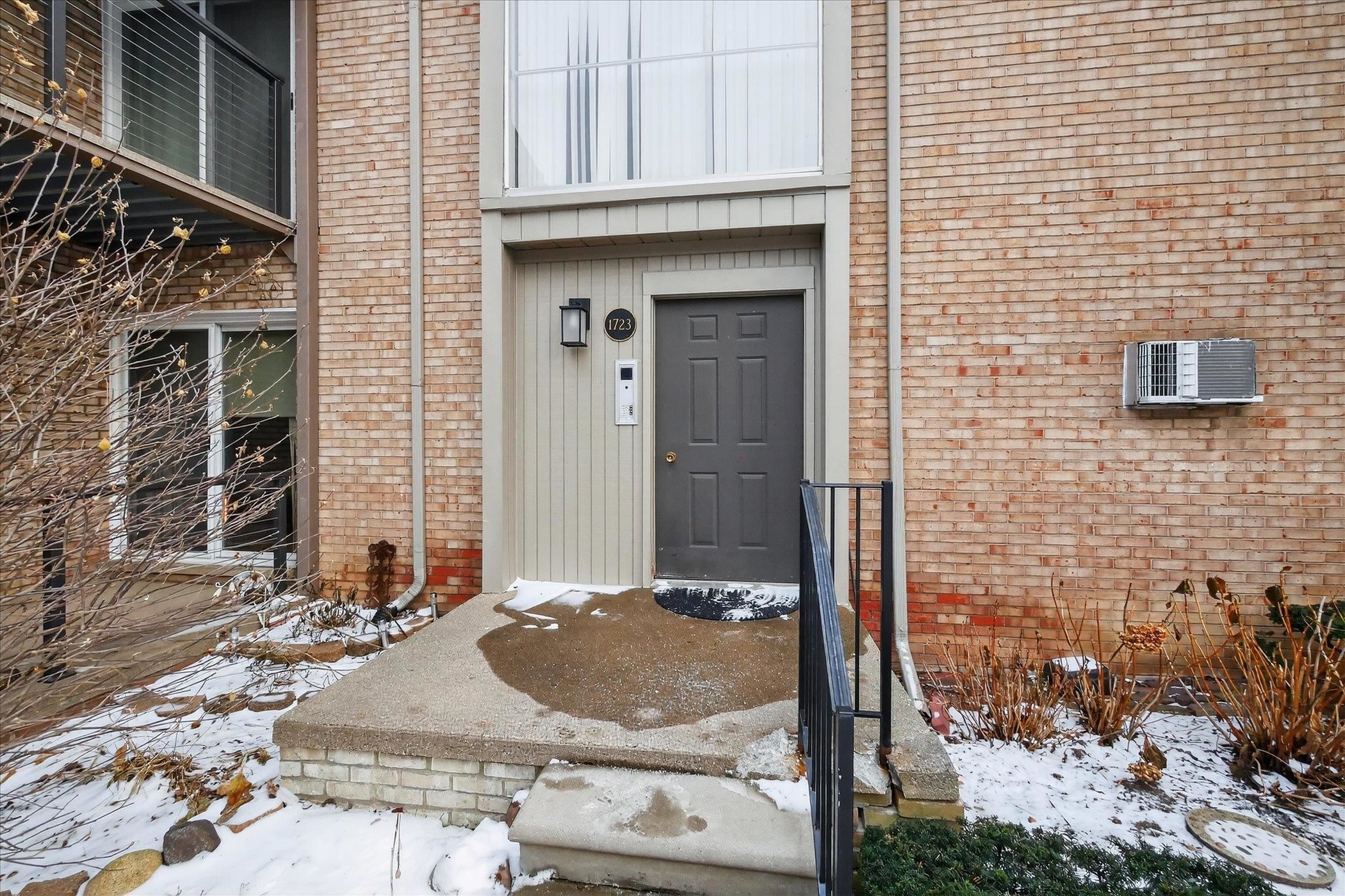 Homes for sale in Birmingham, MI | 1723 E 14 Mile Rd #B, Birmingham, MI 48009 | MLS# 50198358