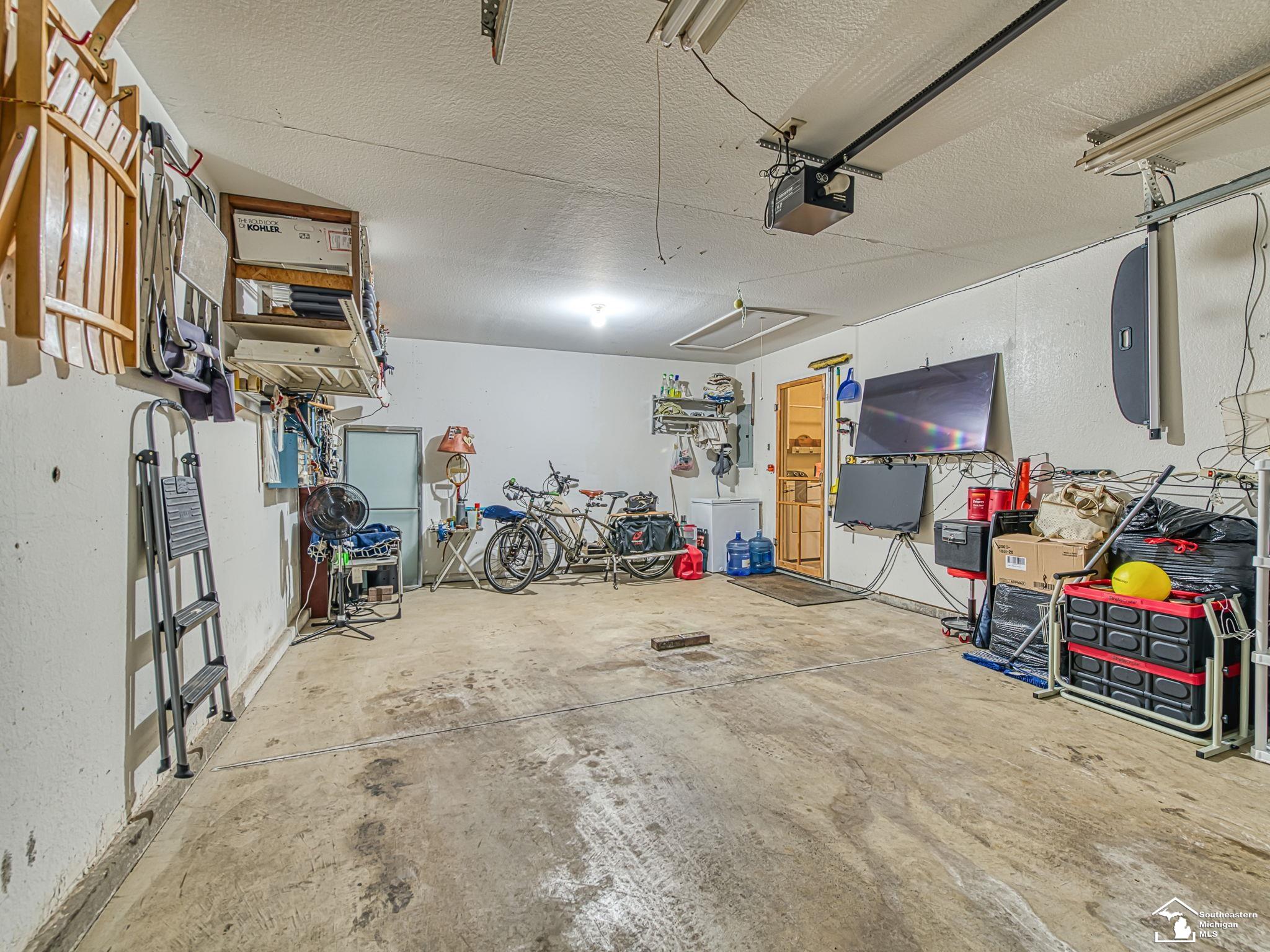 Temperance, MI, 48182