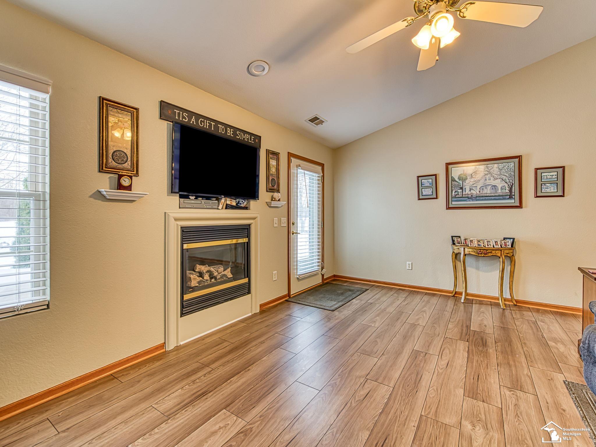 Temperance, MI, 48182