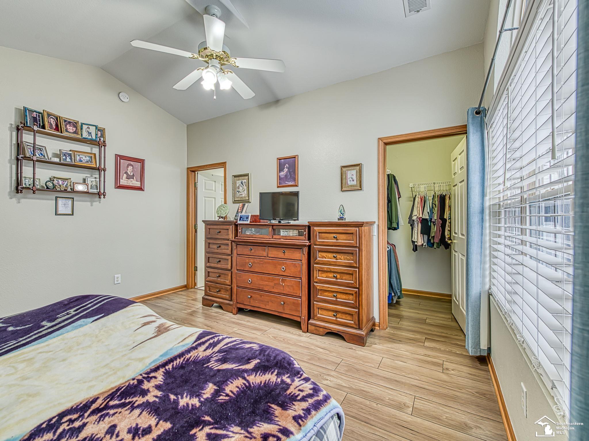 Temperance, MI, 48182