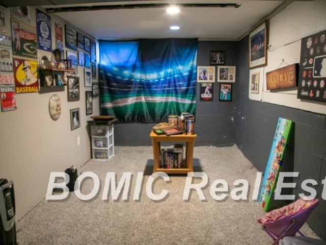 711 W Gilford Road, Caro, MI, 48723-1012