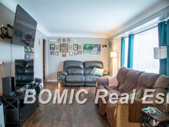 711 W Gilford Road, Caro, MI, 48723-1012