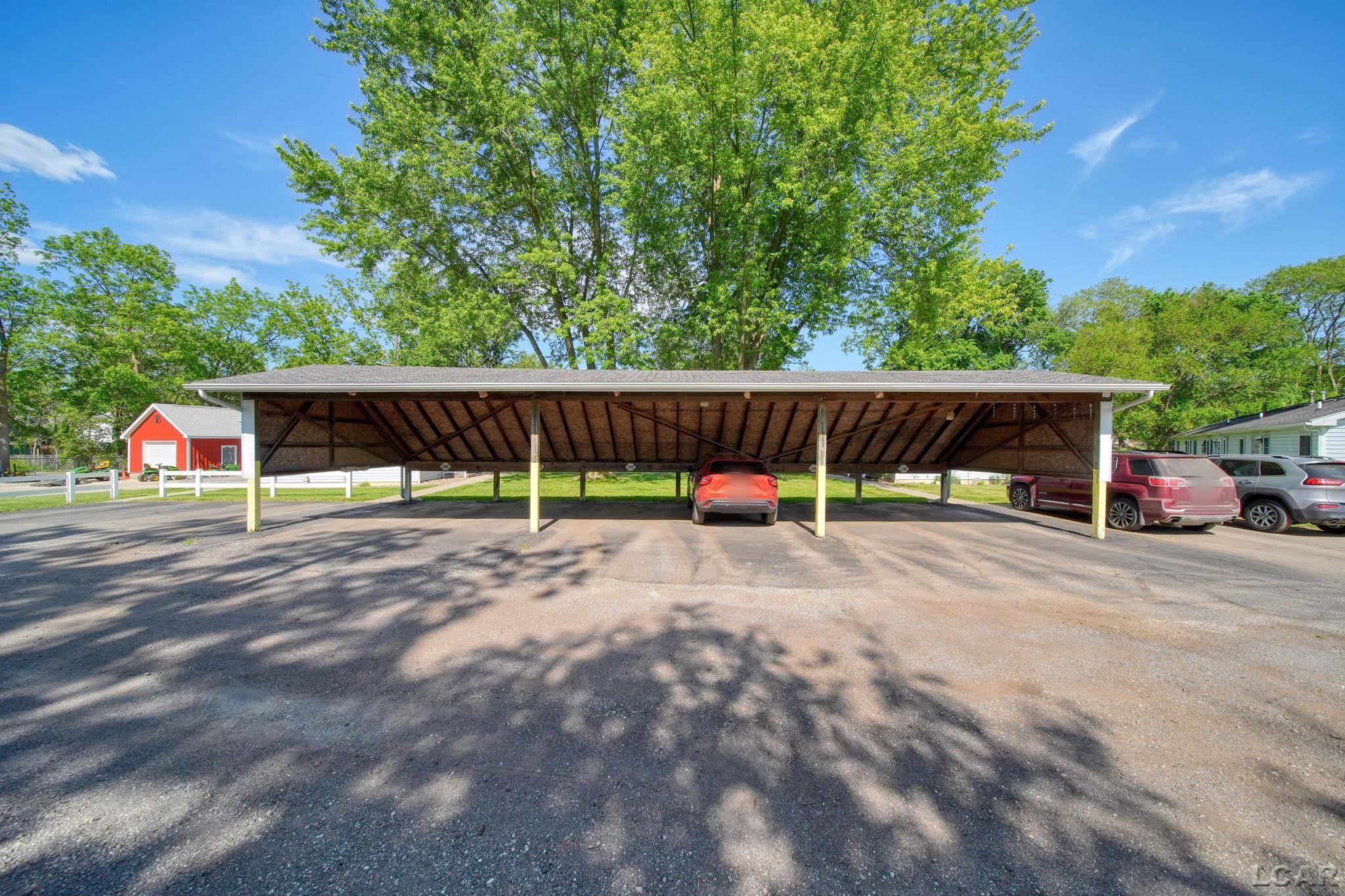 Listing Photo 4 - Condo for sale in building located at 128 Irwin St, Brooklyn, MI 49230