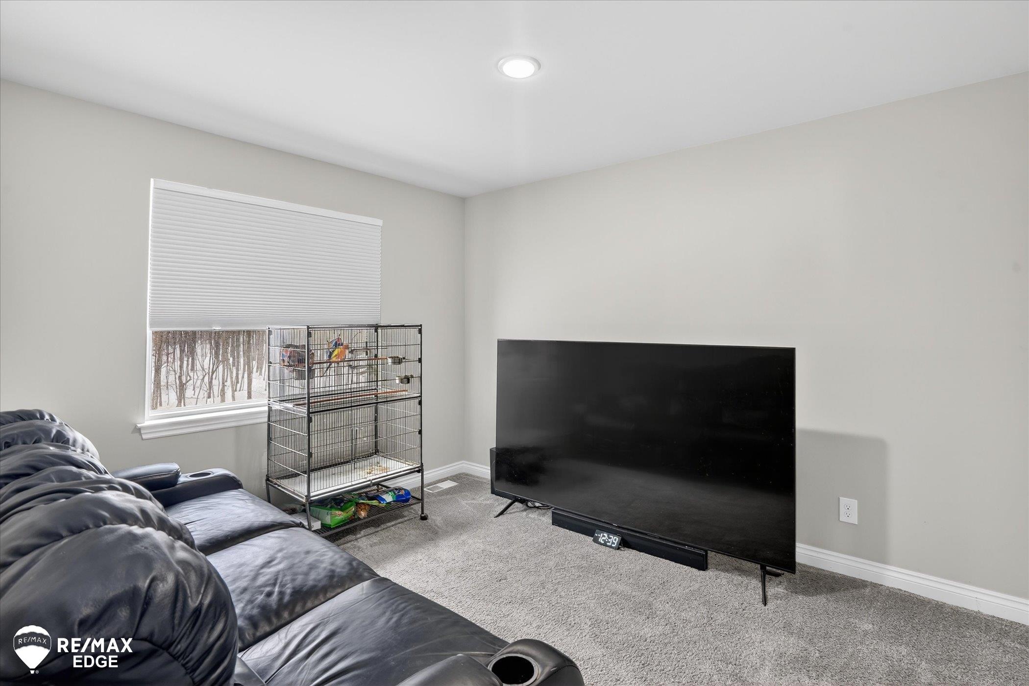 8224 Peninsula Circle, Grand Blanc, MI, 48439