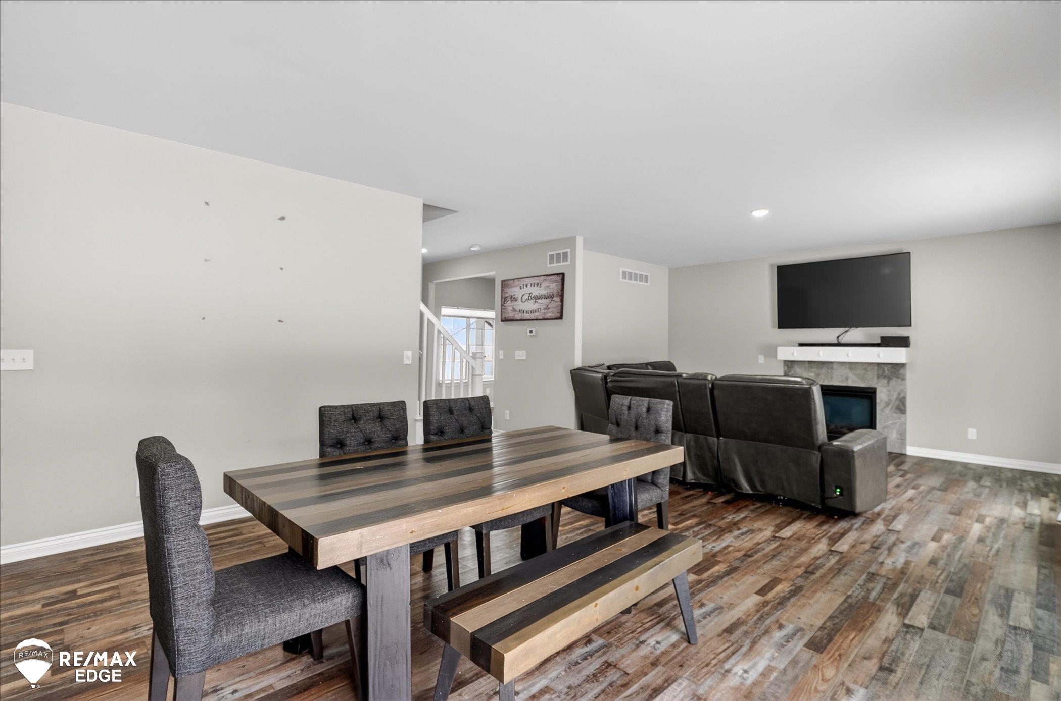 8224 Peninsula Circle, Grand Blanc, MI, 48439