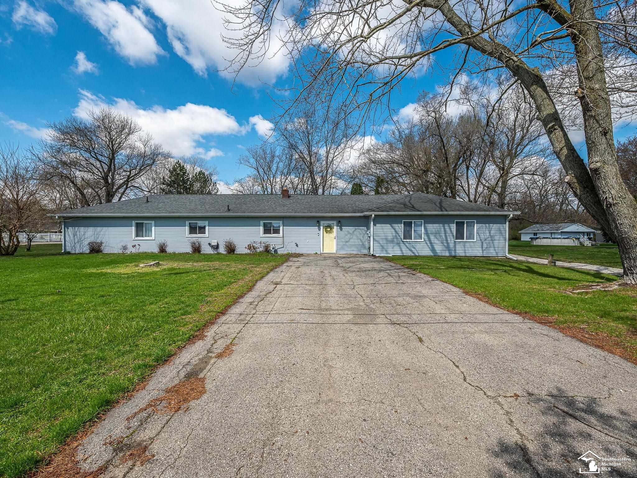1244 Van Sickle Drive, Hillsdale, MI, 49242