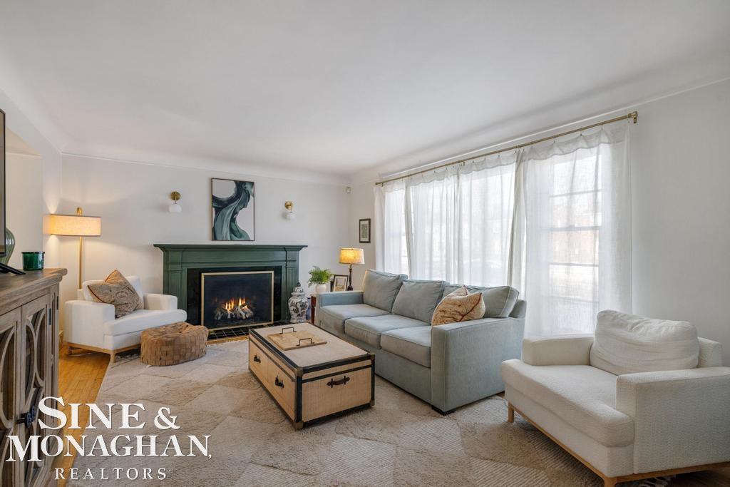 Homes for sale in Grosse Pointe Woods, MI | 1971 Littlestone Rd, Grosse Pointe Woods, MI 48236 | MLS# 50198437