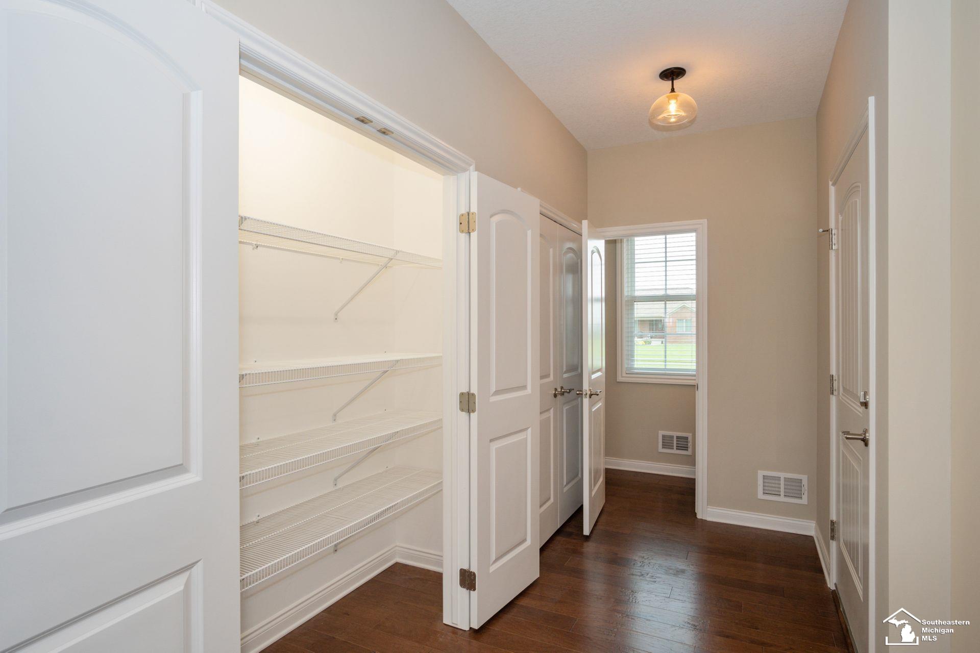 11140 S Custer Road, Monroe, MI, 48161