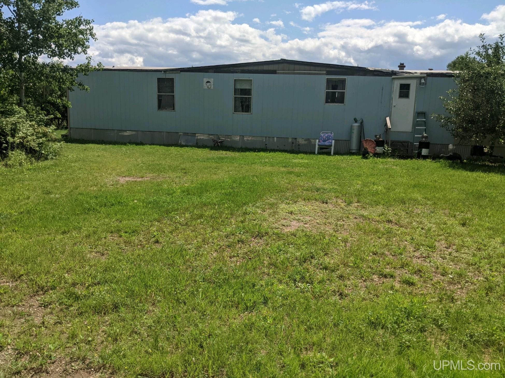 Homes for sale in Ishpeming, MI | 5586 N Shore Helen Lake Rd, Ishpeming, MI 49849 | MLS# 50198450