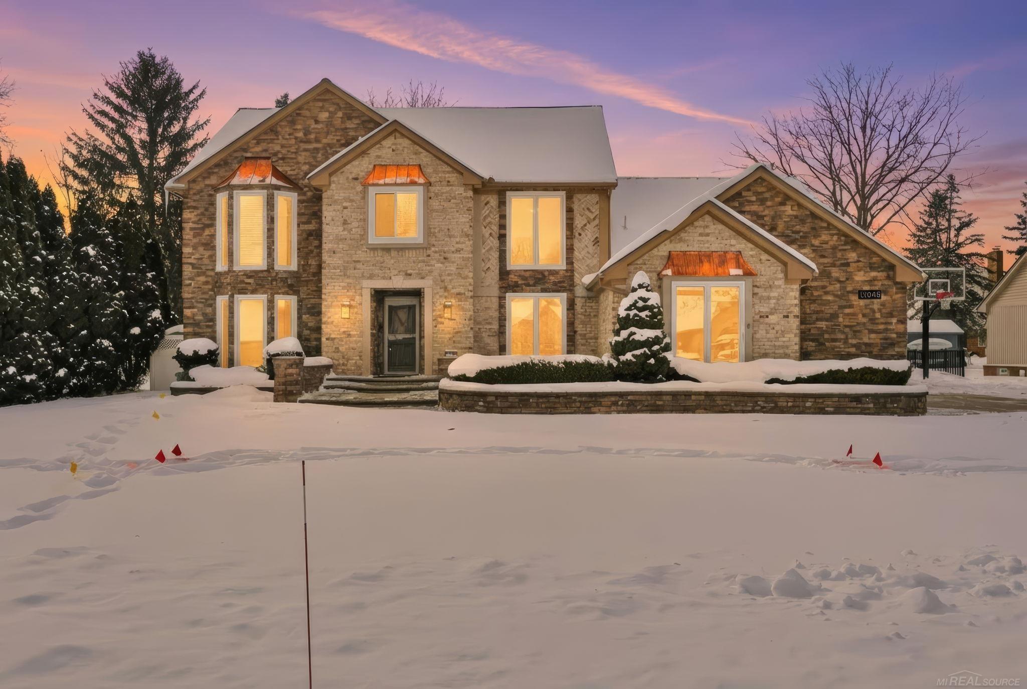 Homes for sale in Shelby Twp, MI | 13848 Woodsett Ct, Shelby Twp, MI 48315 | MLS# 50198472