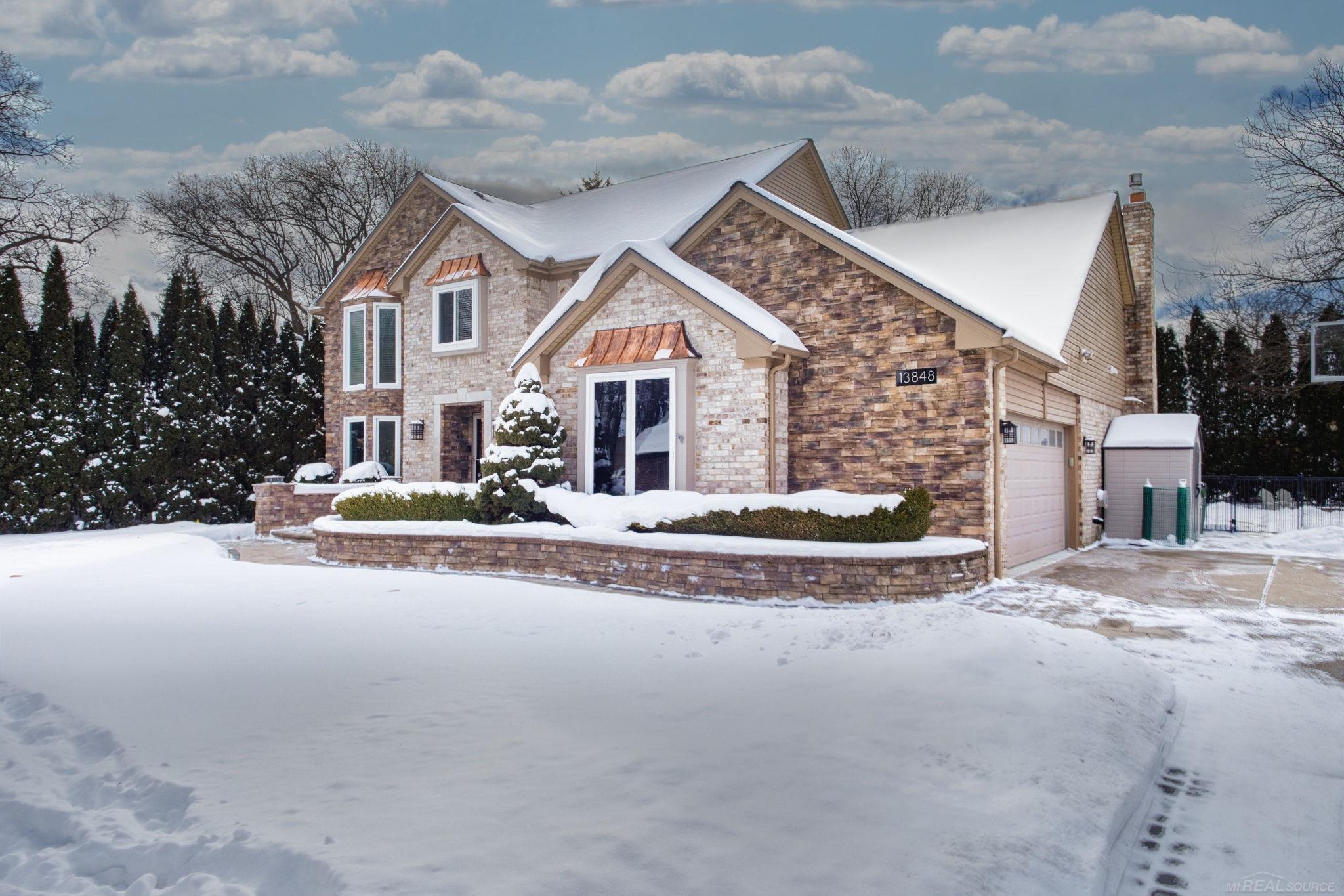 Homes for sale in Shelby Twp, MI | 13848 Woodsett Ct, Shelby Twp, MI 48315 | MLS# 50198472