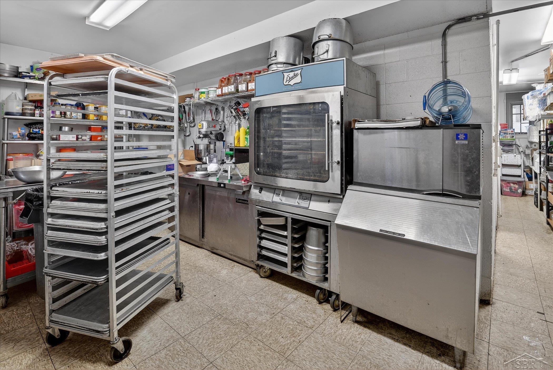 5937 W Higgins Lake Drive, Roscommon, MI, 48653