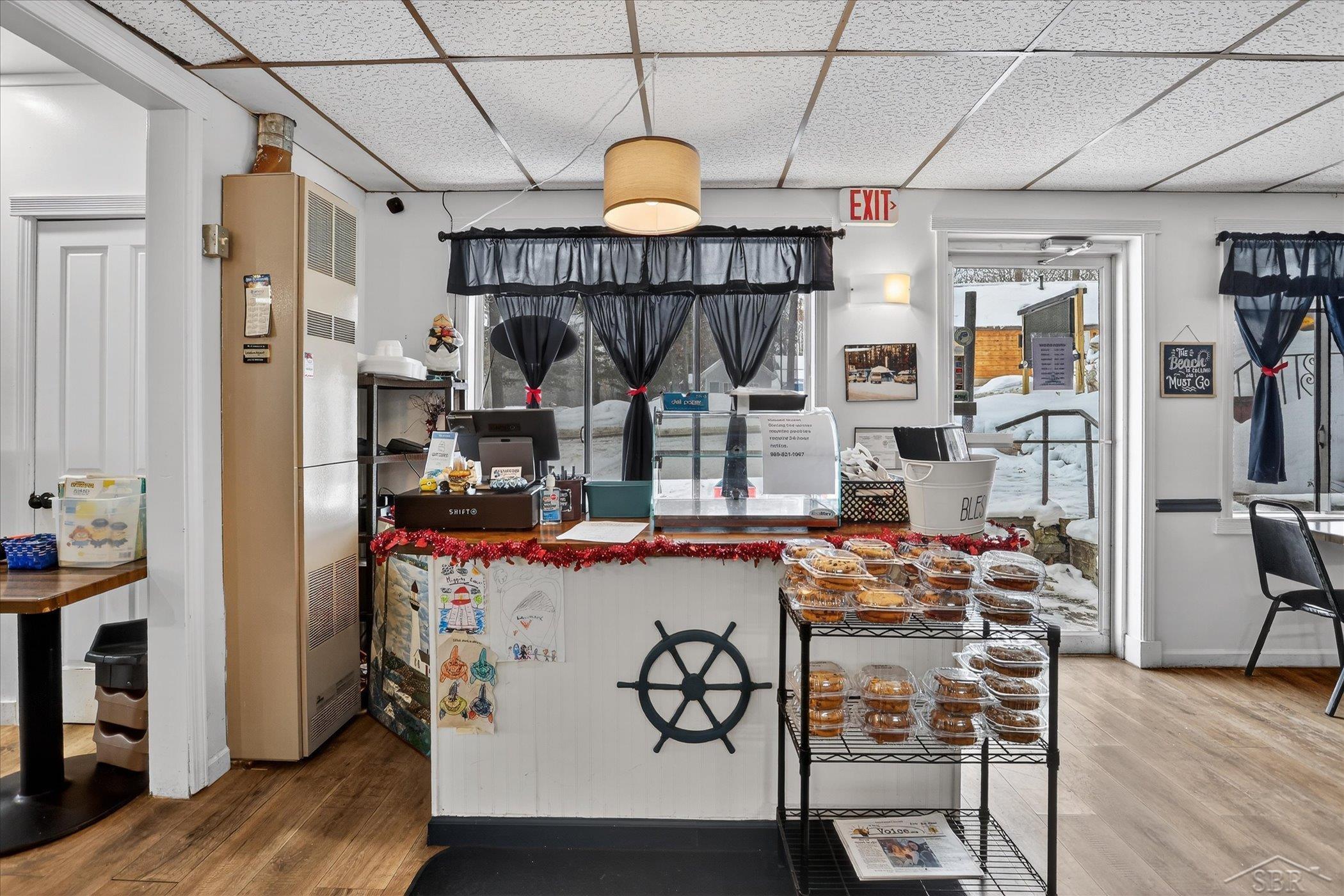 5937 W Higgins Lake Drive, Roscommon, MI, 48653