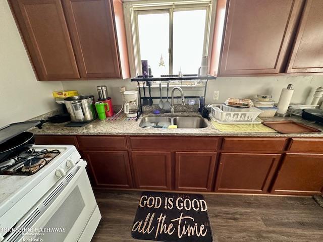 20471 Nicke Street, Clinton Township, MI, 48035