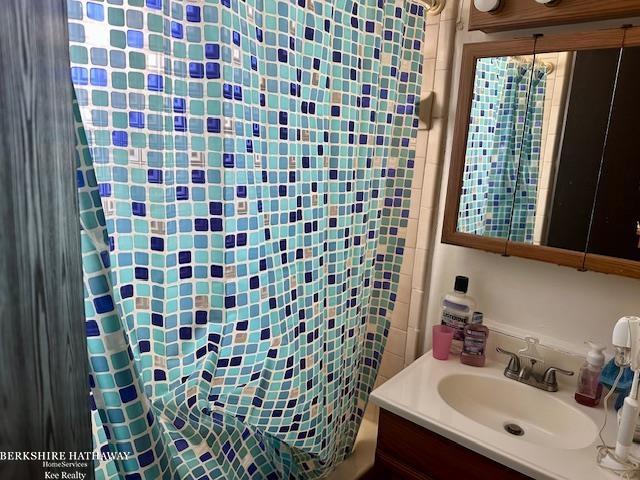 20471 Nicke Street, Clinton Township, MI, 48035