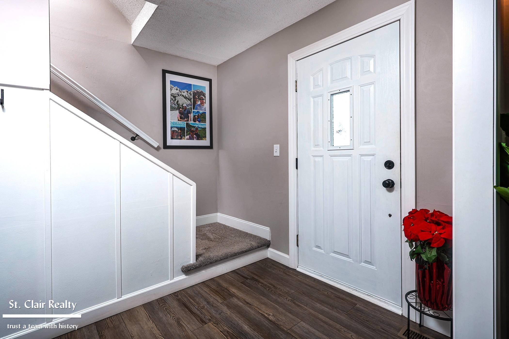 Homes for sale in Port Huron, MI | 1813 N Woodland Dr, Port Huron, MI 48060 | MLS# 50198485