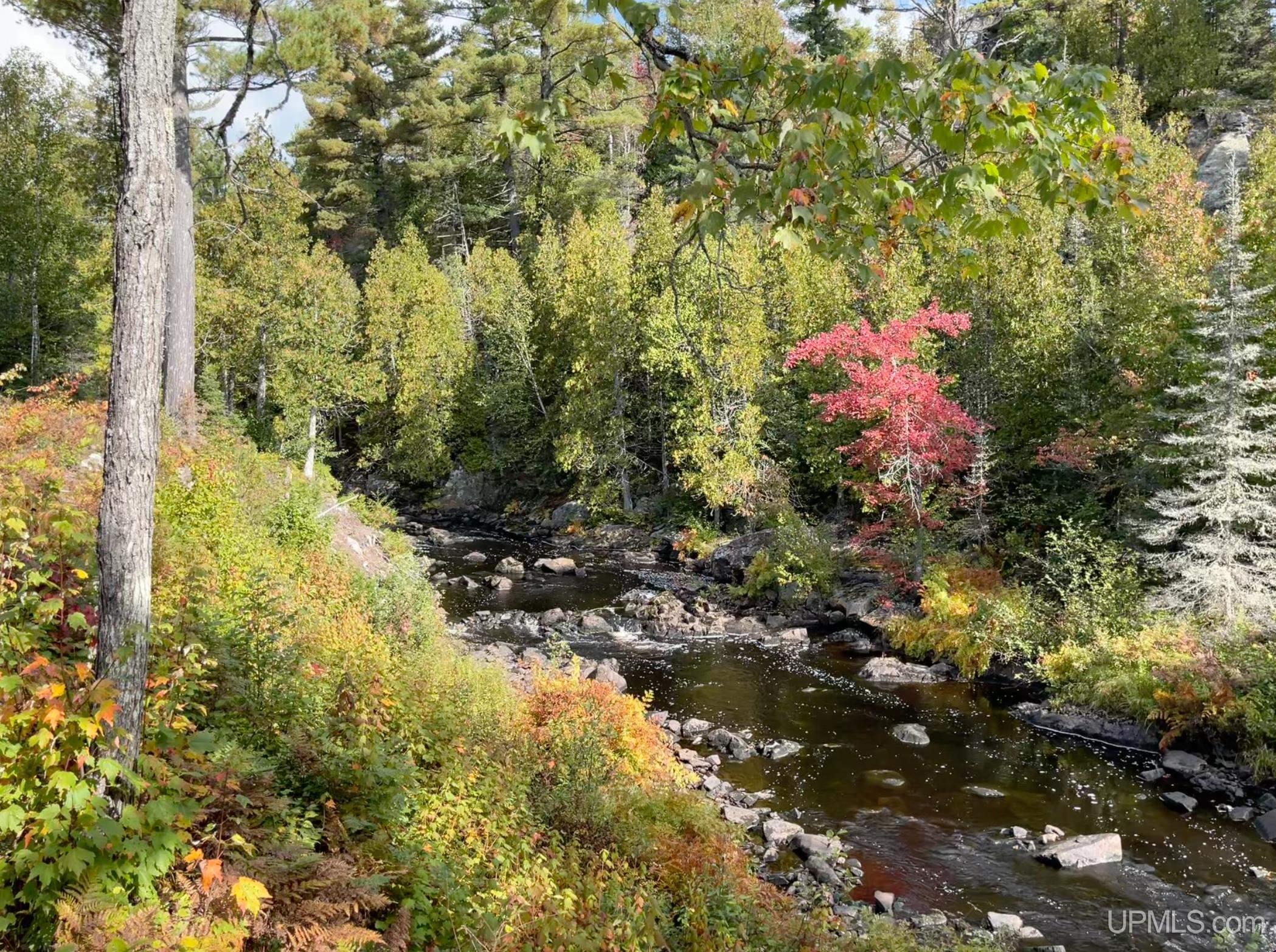 Homes for sale in Michigamme, MI | 410 Pesheeke Grade Rd, Michigamme, MI 49861 | MLS# 50198510