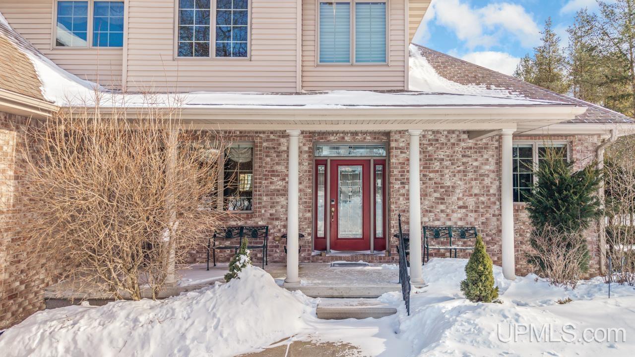 7726 N Lake Bluff O.5 Drive, Gladstone, MI, 49837