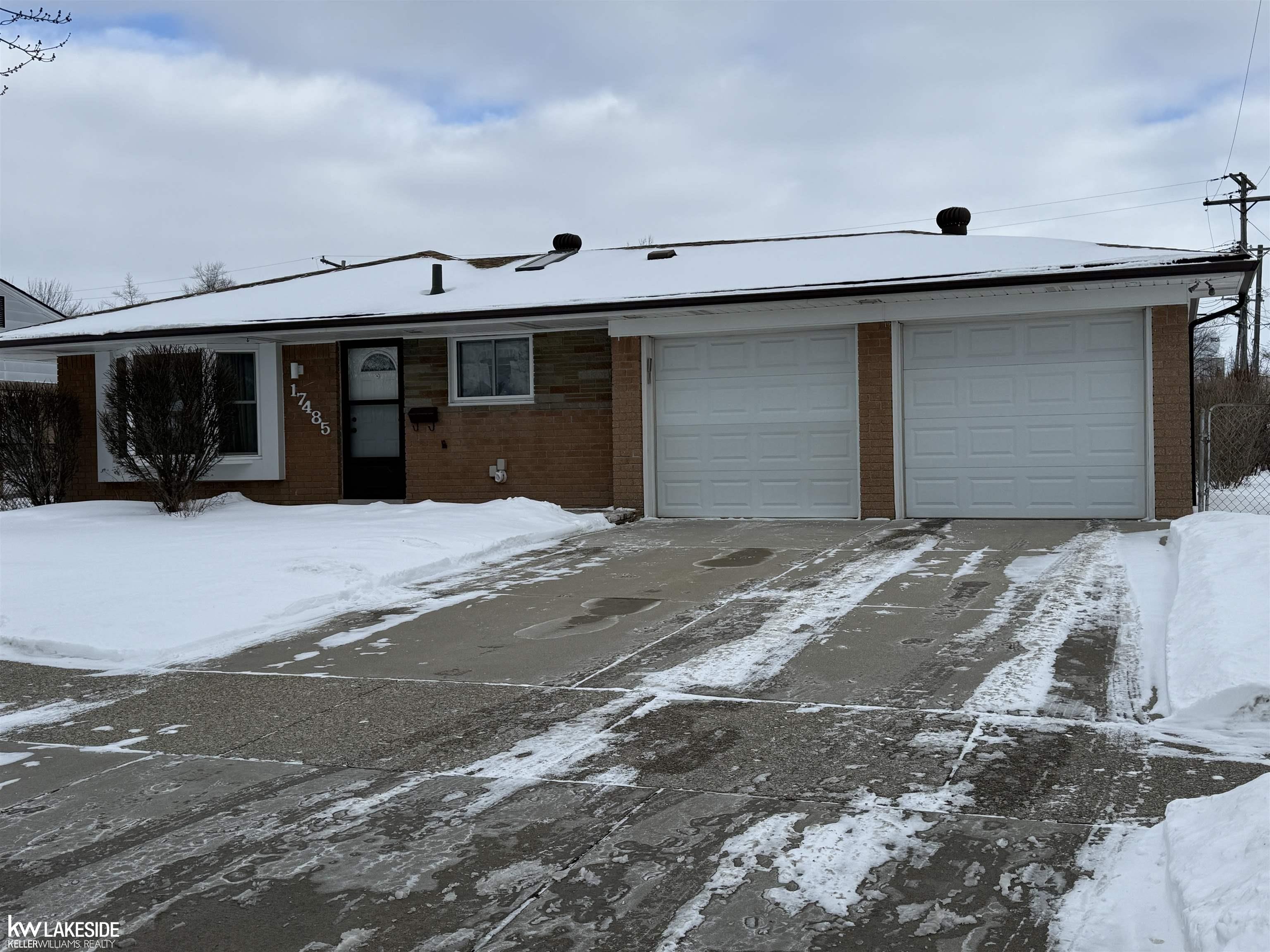 Homes for sale in Fraser, MI | 17485 Hans Dr, Fraser, MI 48026 | MLS# 50198540