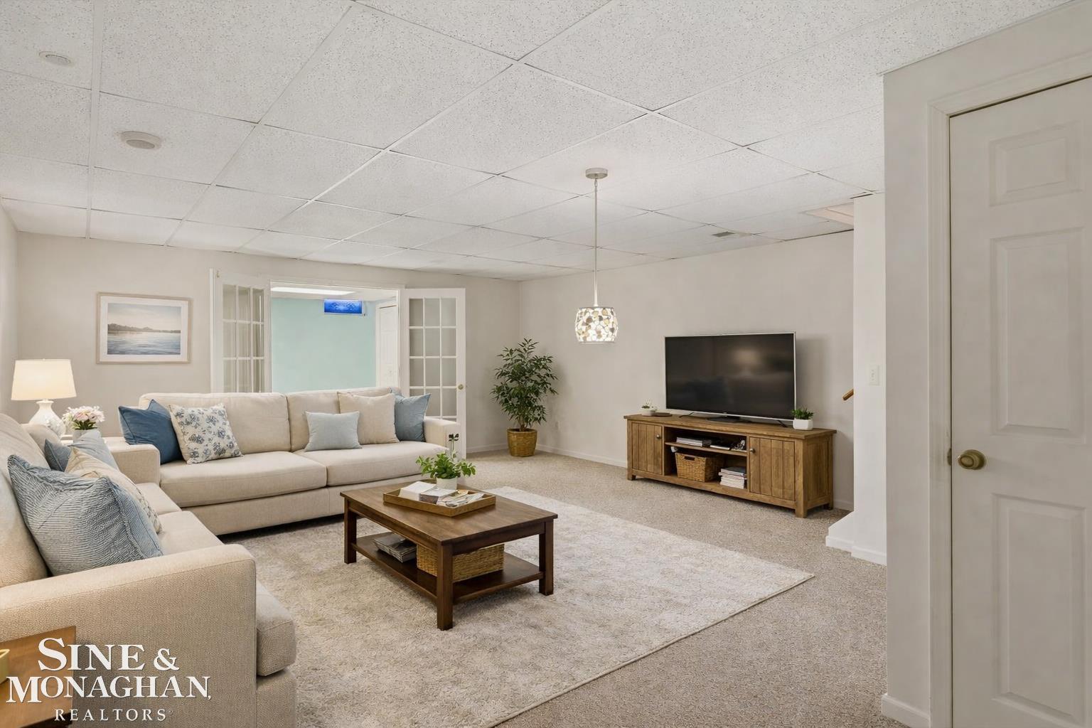 Port Huron, MI, 48060