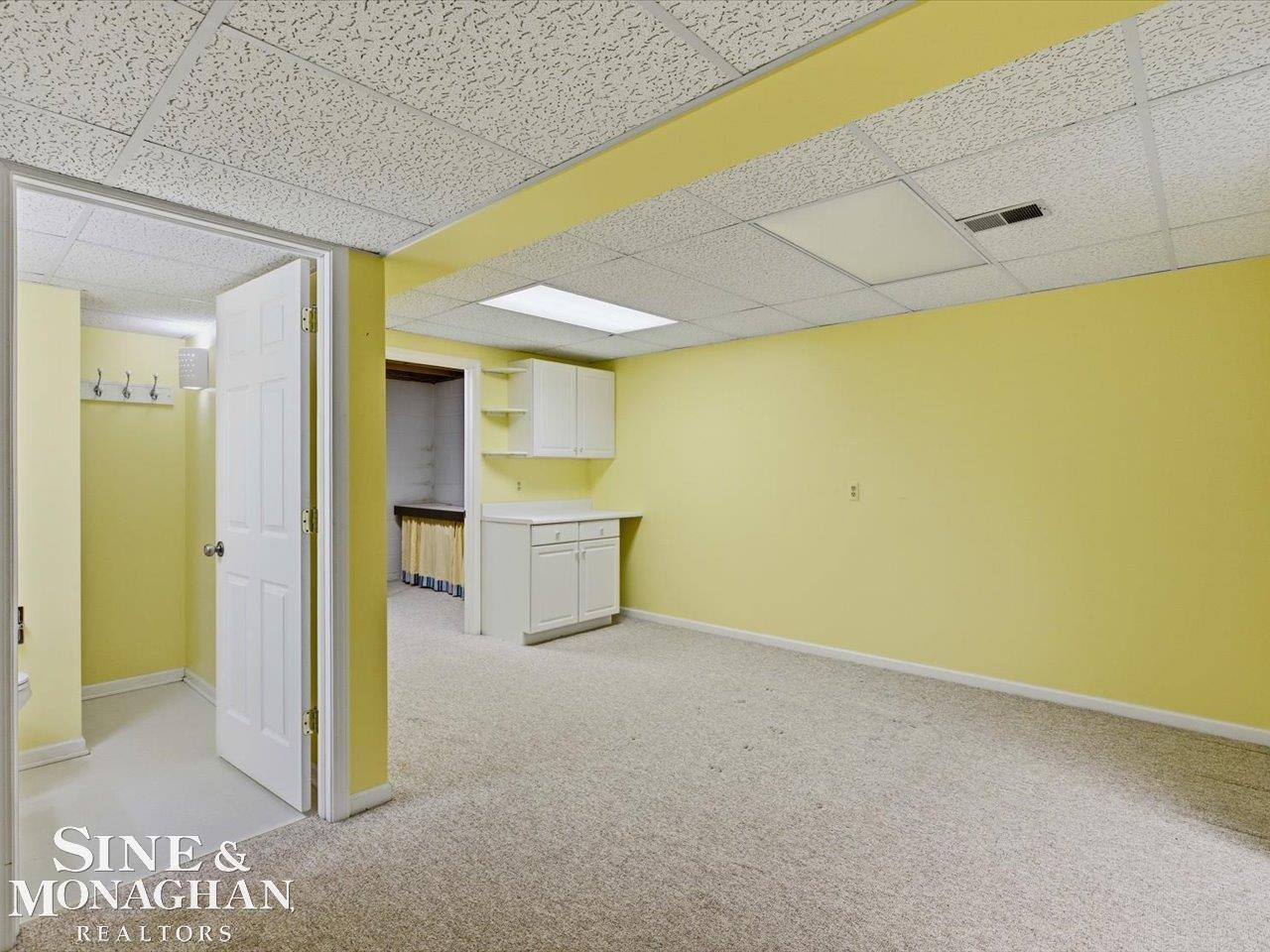 Port Huron, MI, 48060