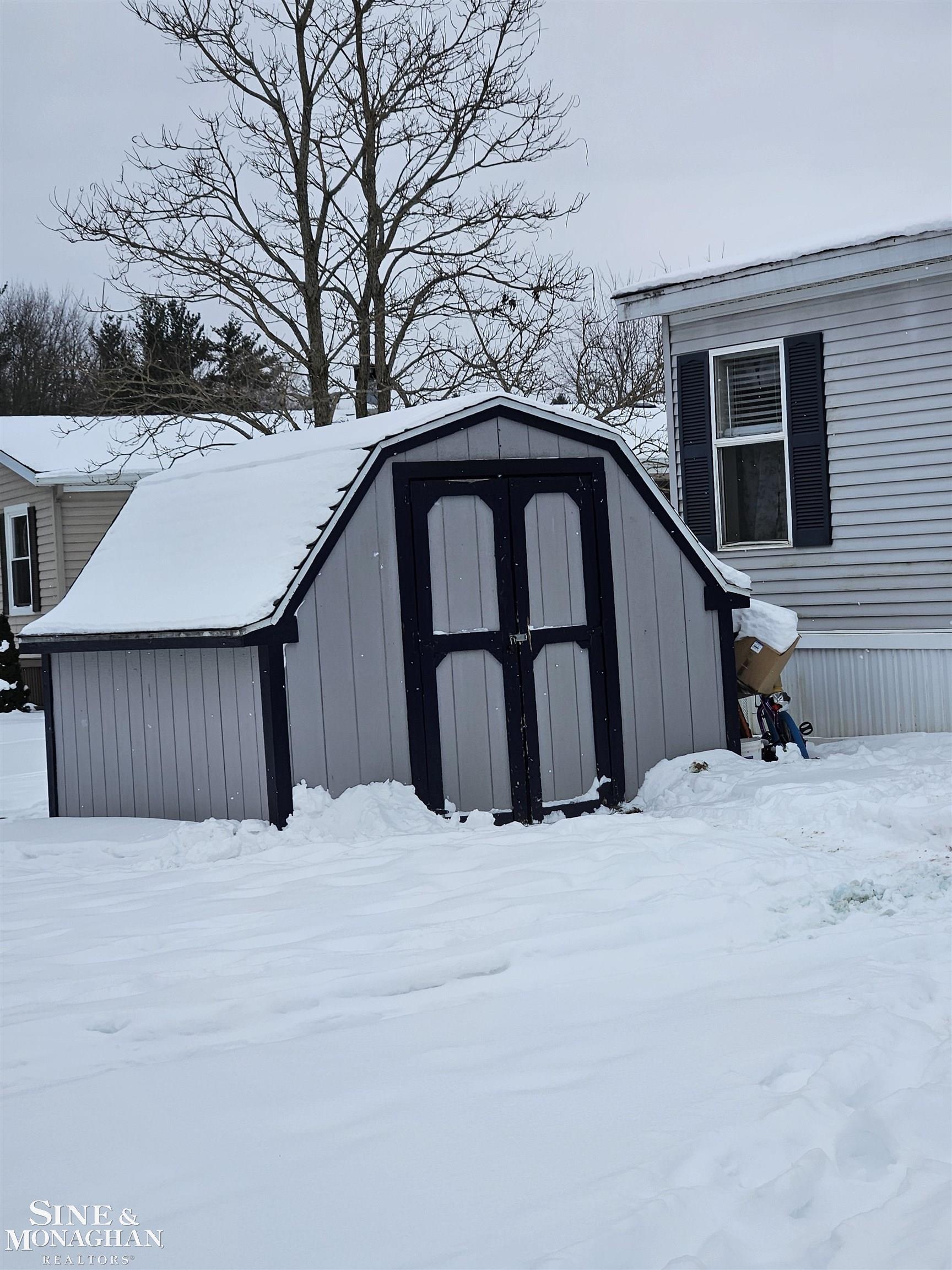 Homes for sale in Columbus Township St Clair, MI | 1825 Ponderosa Rd, Columbus Township St Clair, MI 48063 | MLS# 58050198571