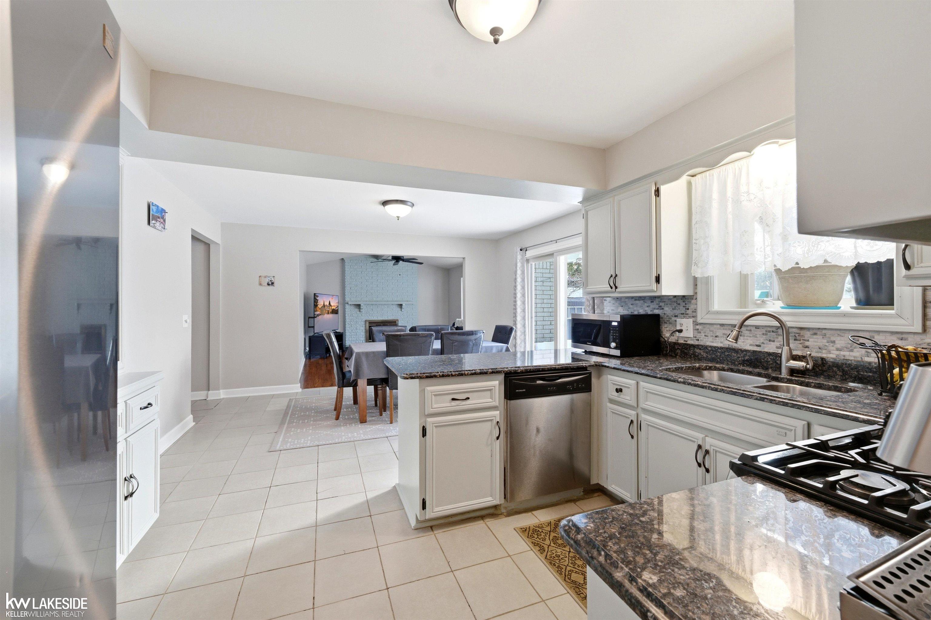 Sterling Heights, MI, 48413