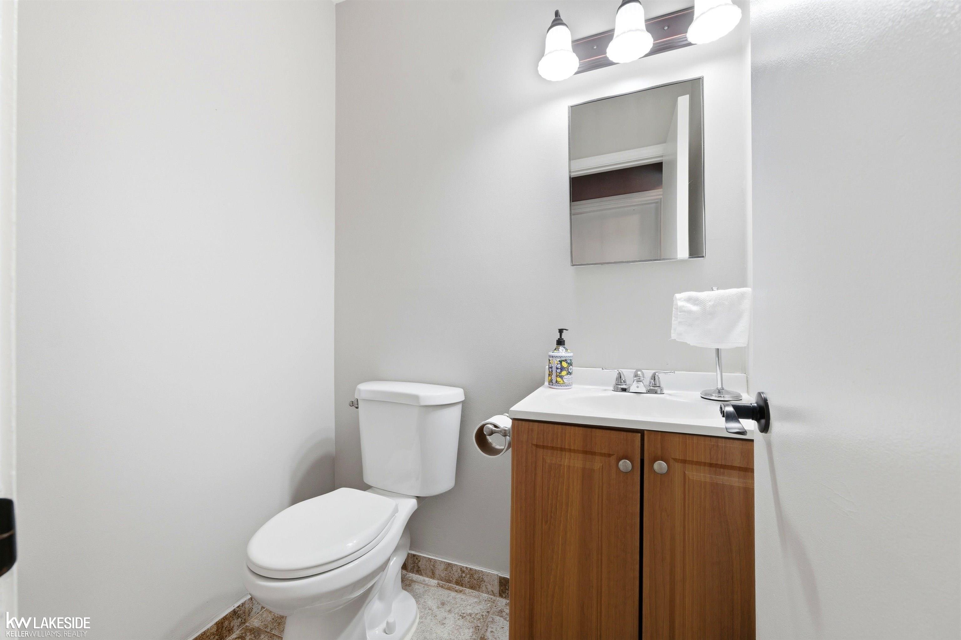 Sterling Heights, MI, 48413