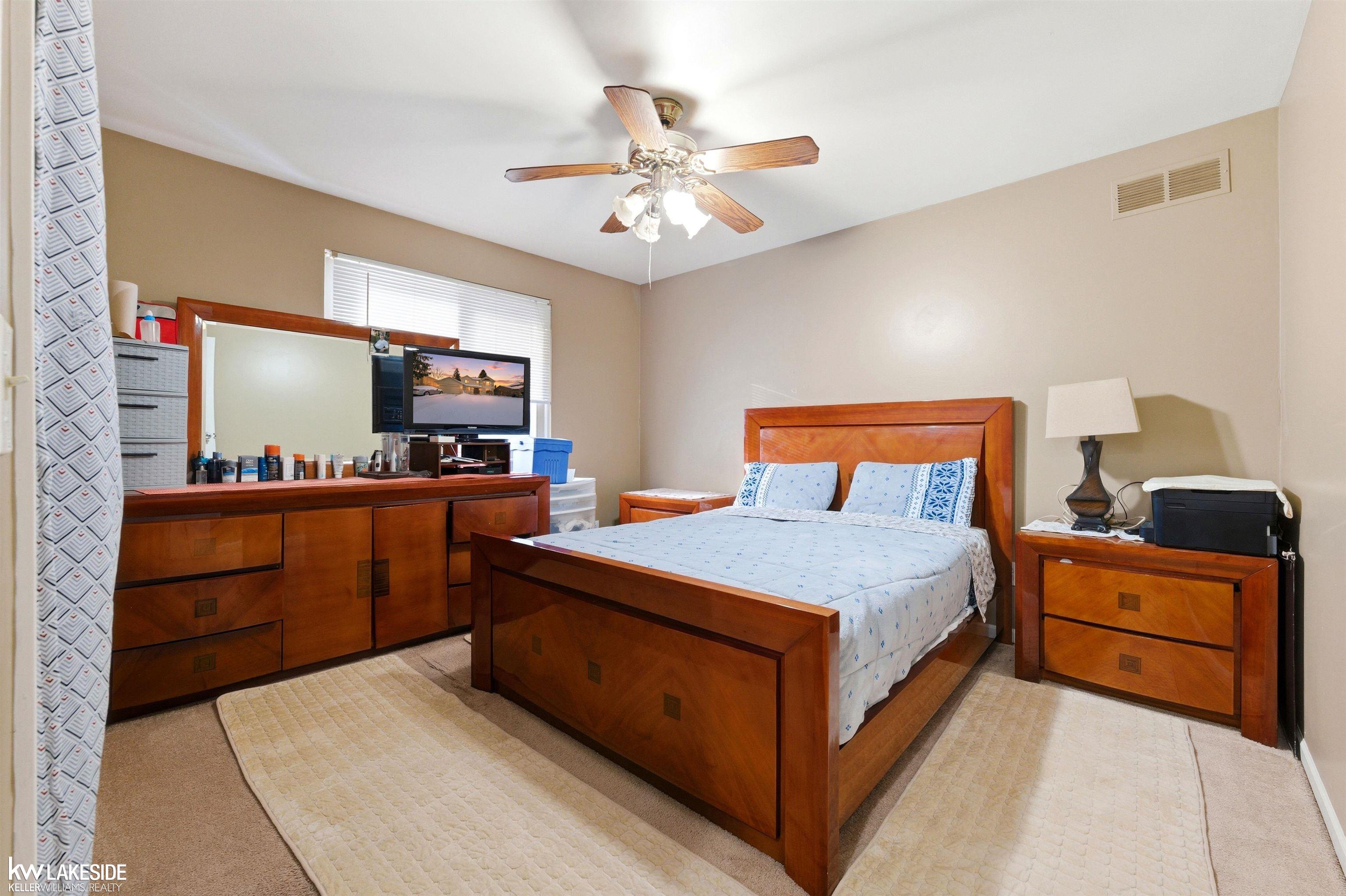 Sterling Heights, MI, 48413