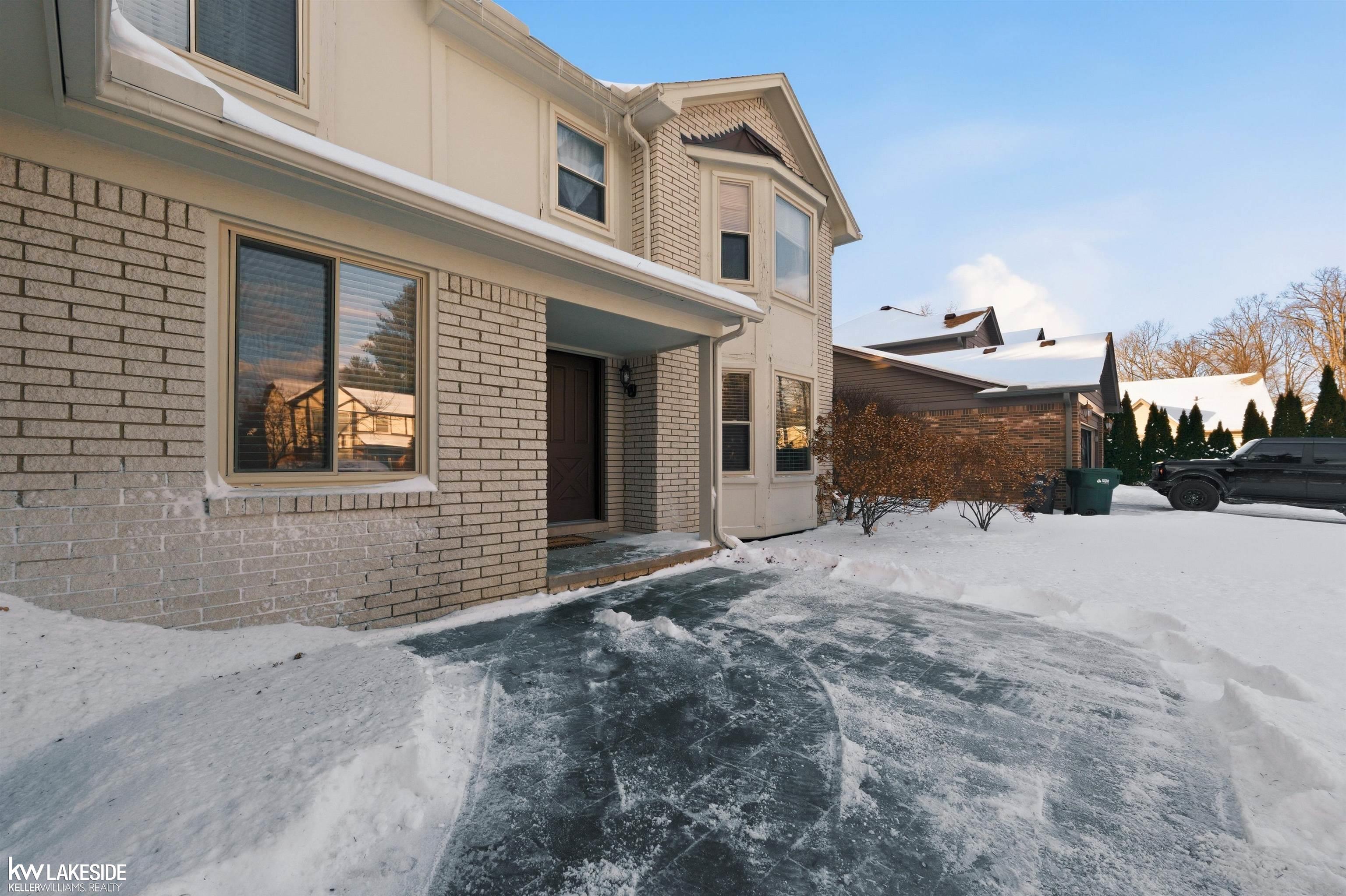 Sterling Heights, MI, 48413