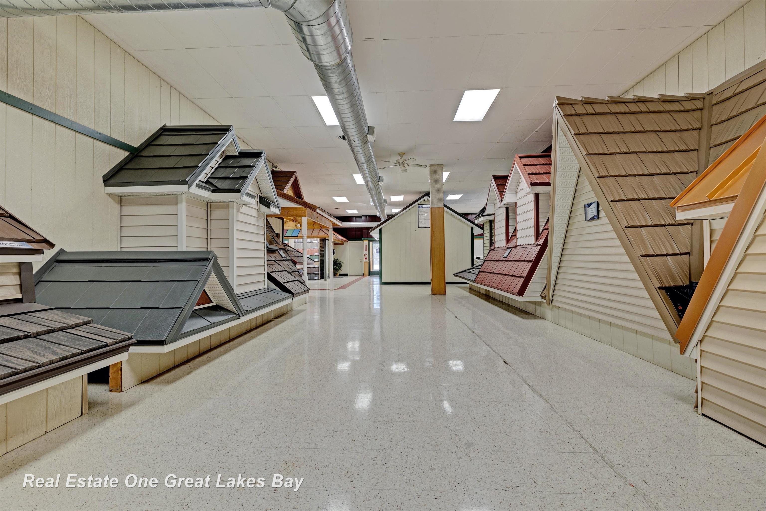 1875 Lansing Road, Charlotte, MI, 48813