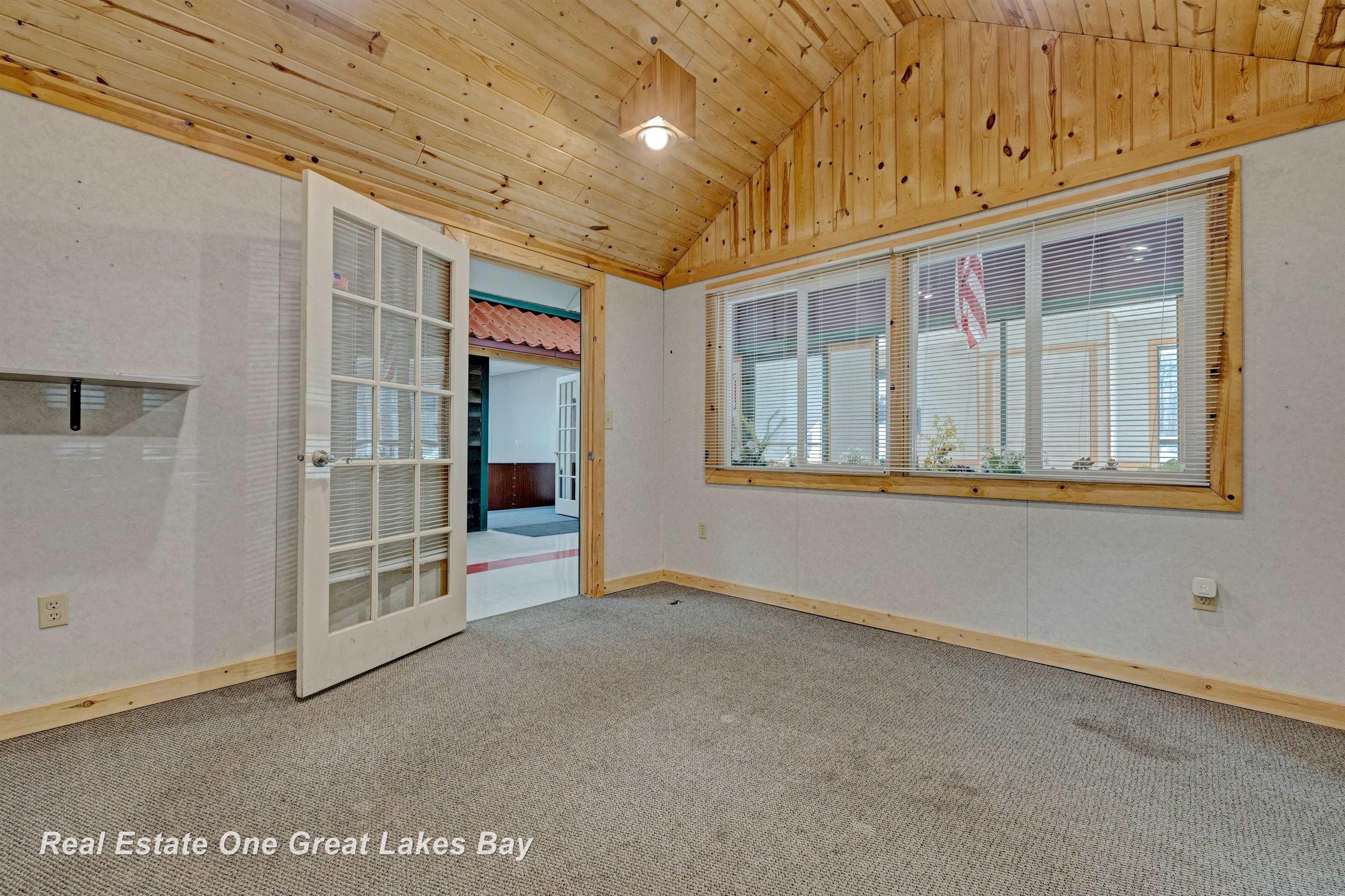 1875 Lansing Road, Charlotte, MI, 48813