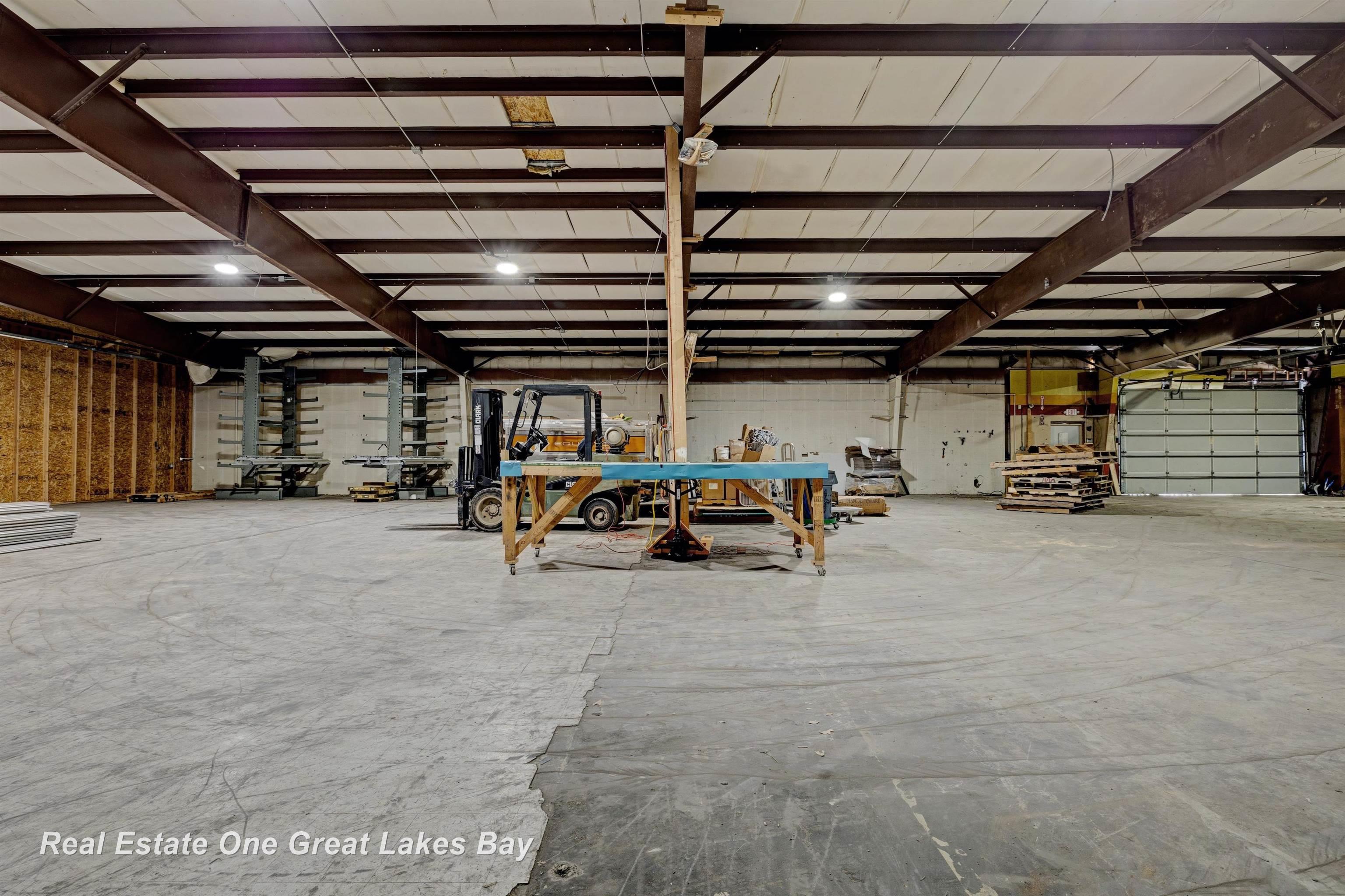 1875 Lansing Road, Charlotte, MI, 48813