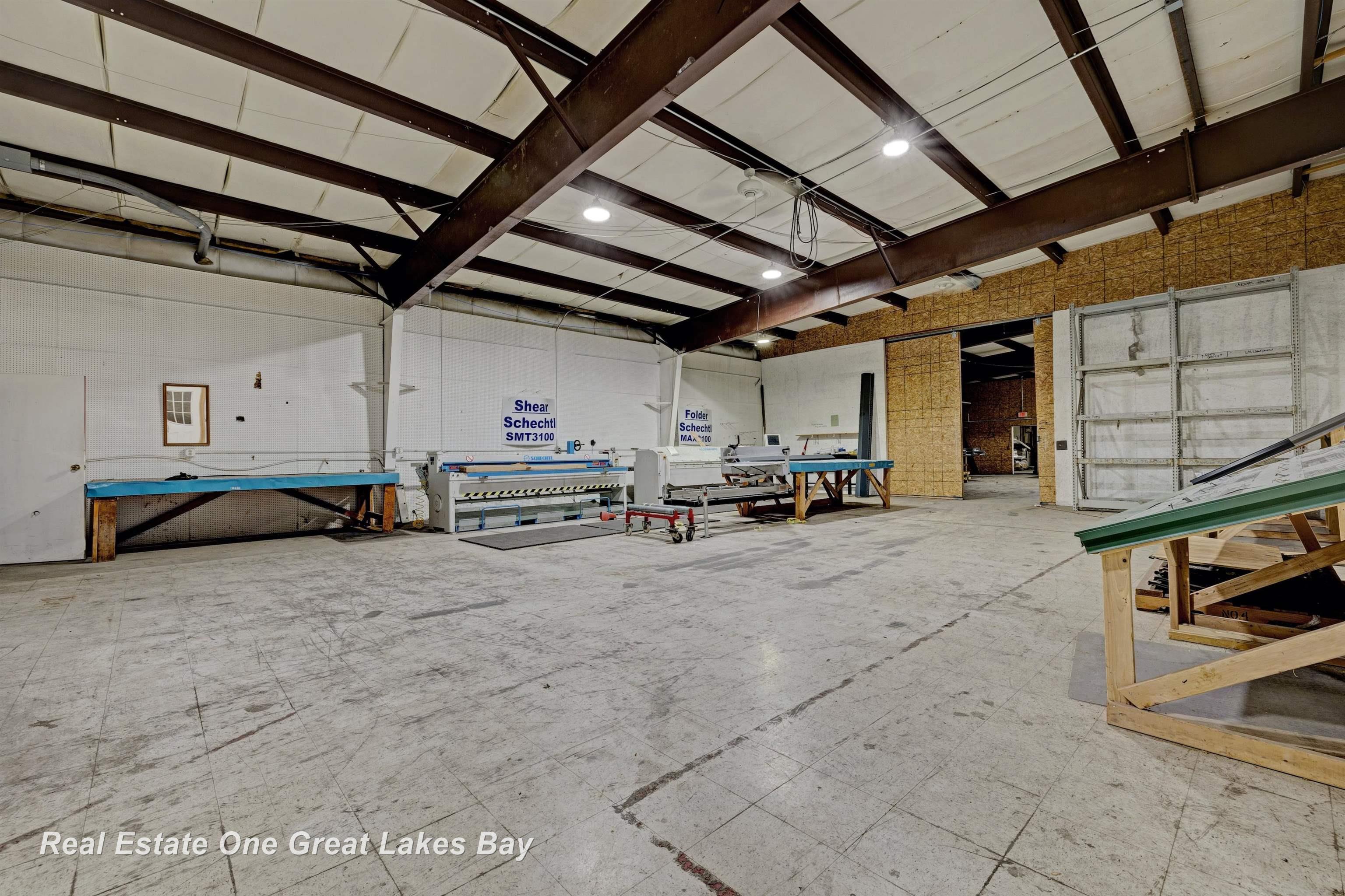 1875 Lansing Road, Charlotte, MI, 48813