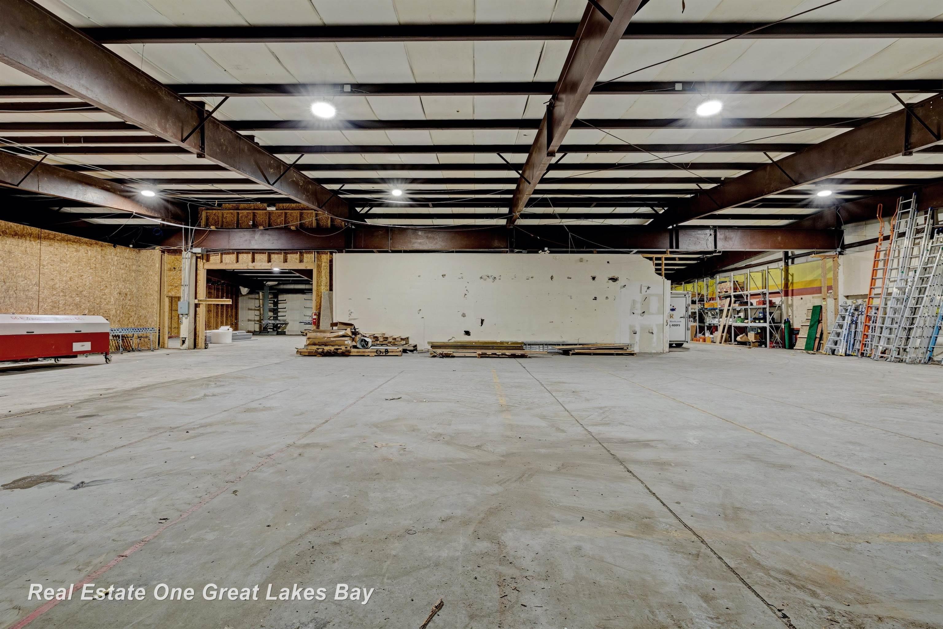 1875 Lansing Road, Charlotte, MI, 48813