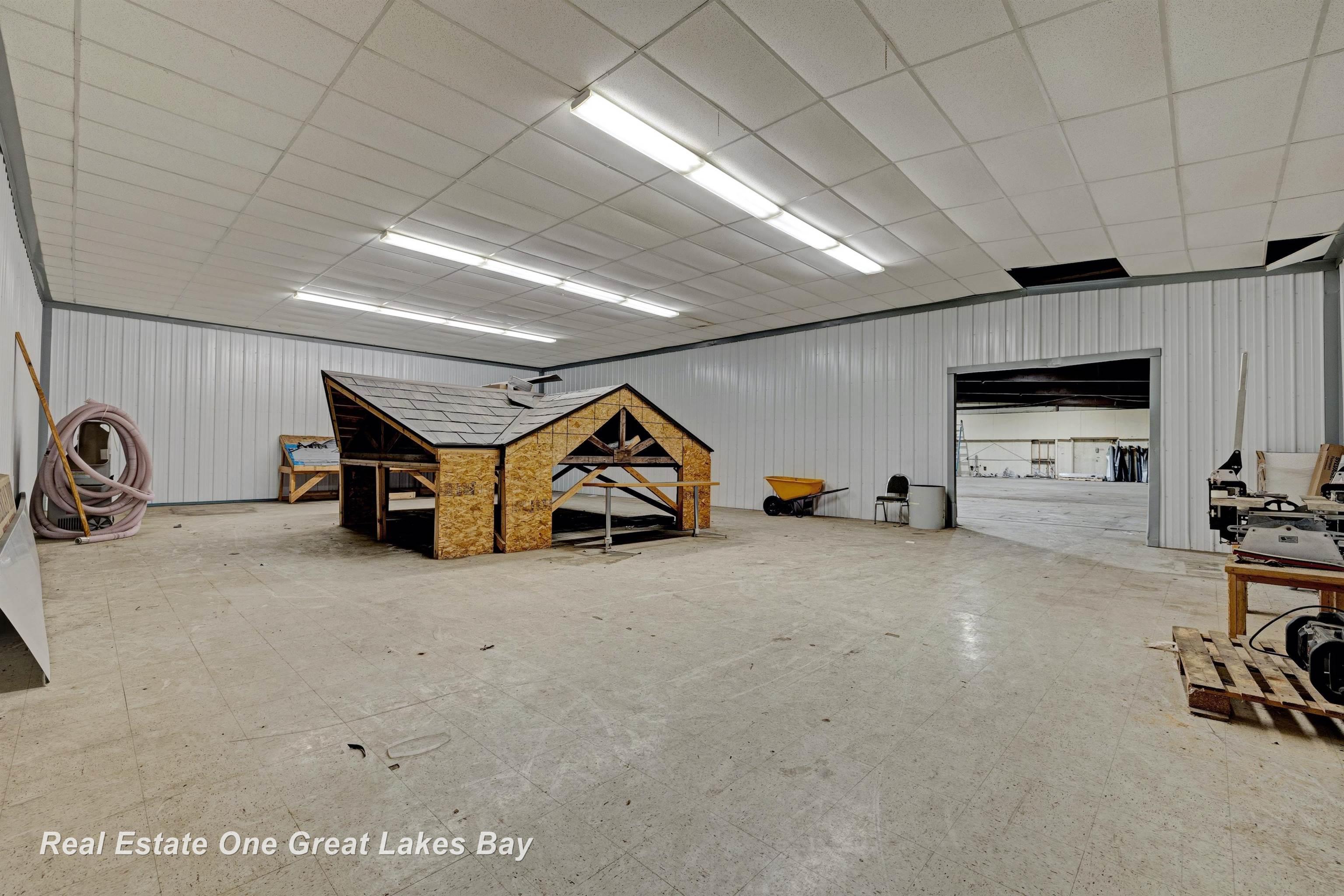 1875 Lansing Road, Charlotte, MI, 48813