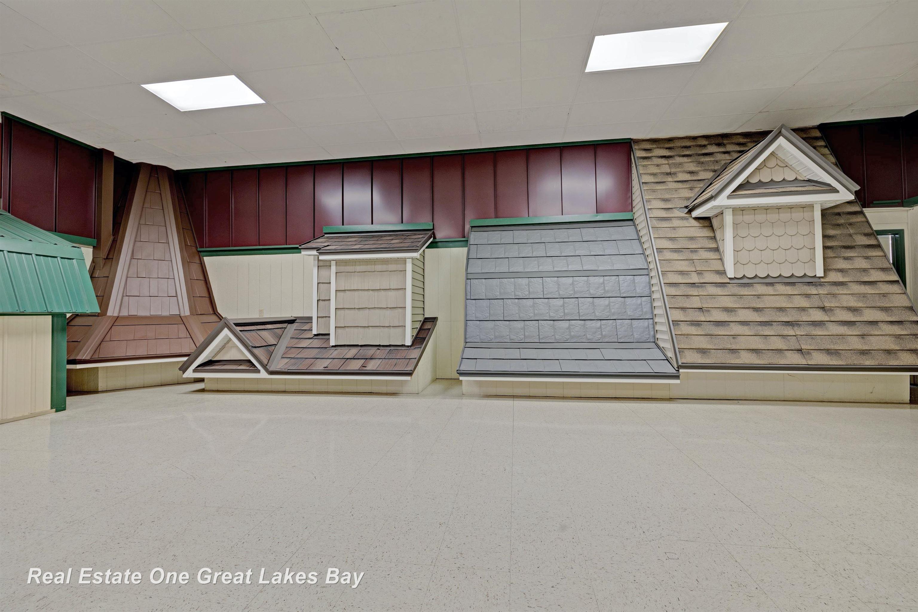 1875 Lansing Road, Charlotte, MI, 48813