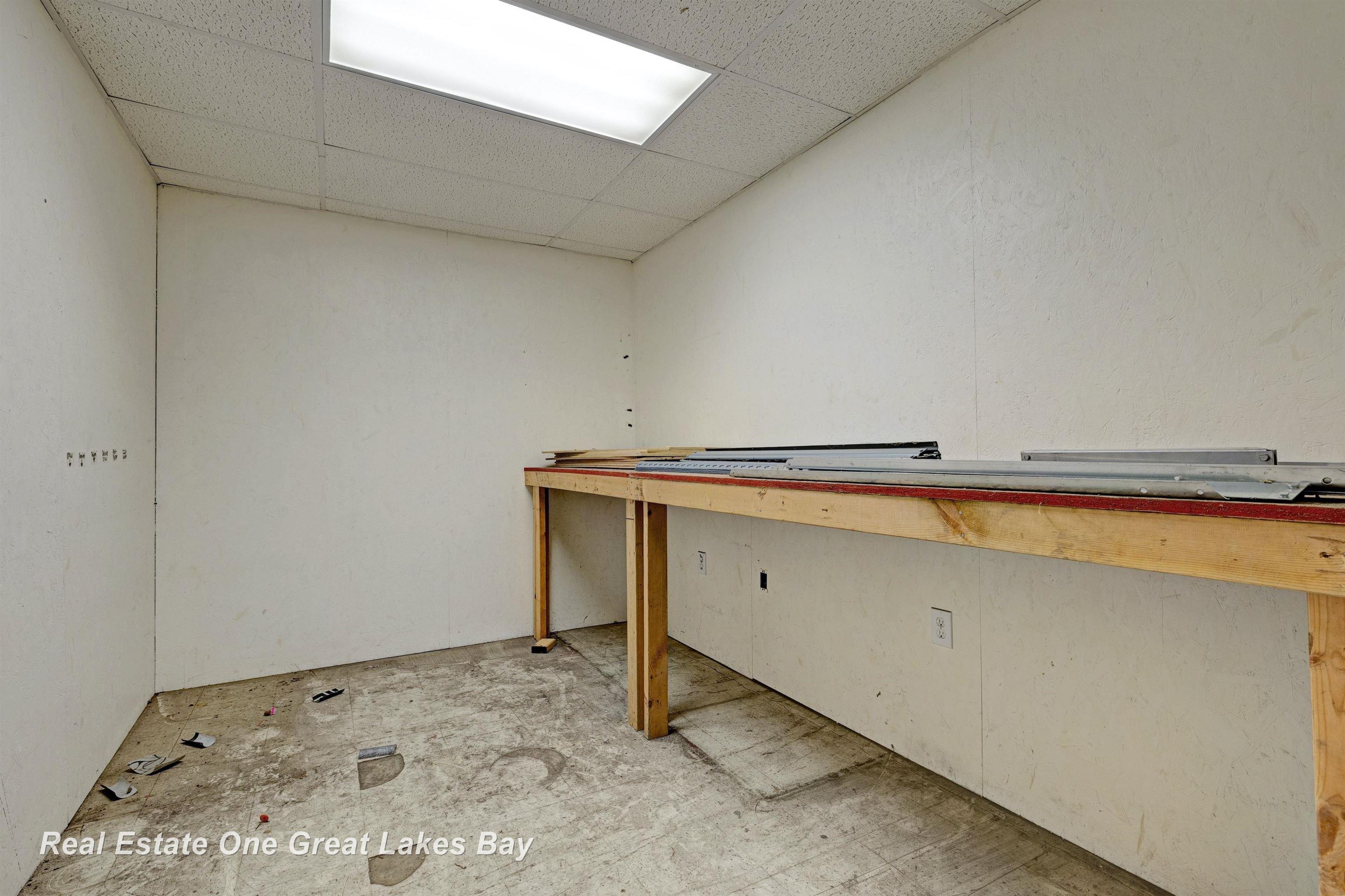 1875 Lansing Road, Charlotte, MI, 48813