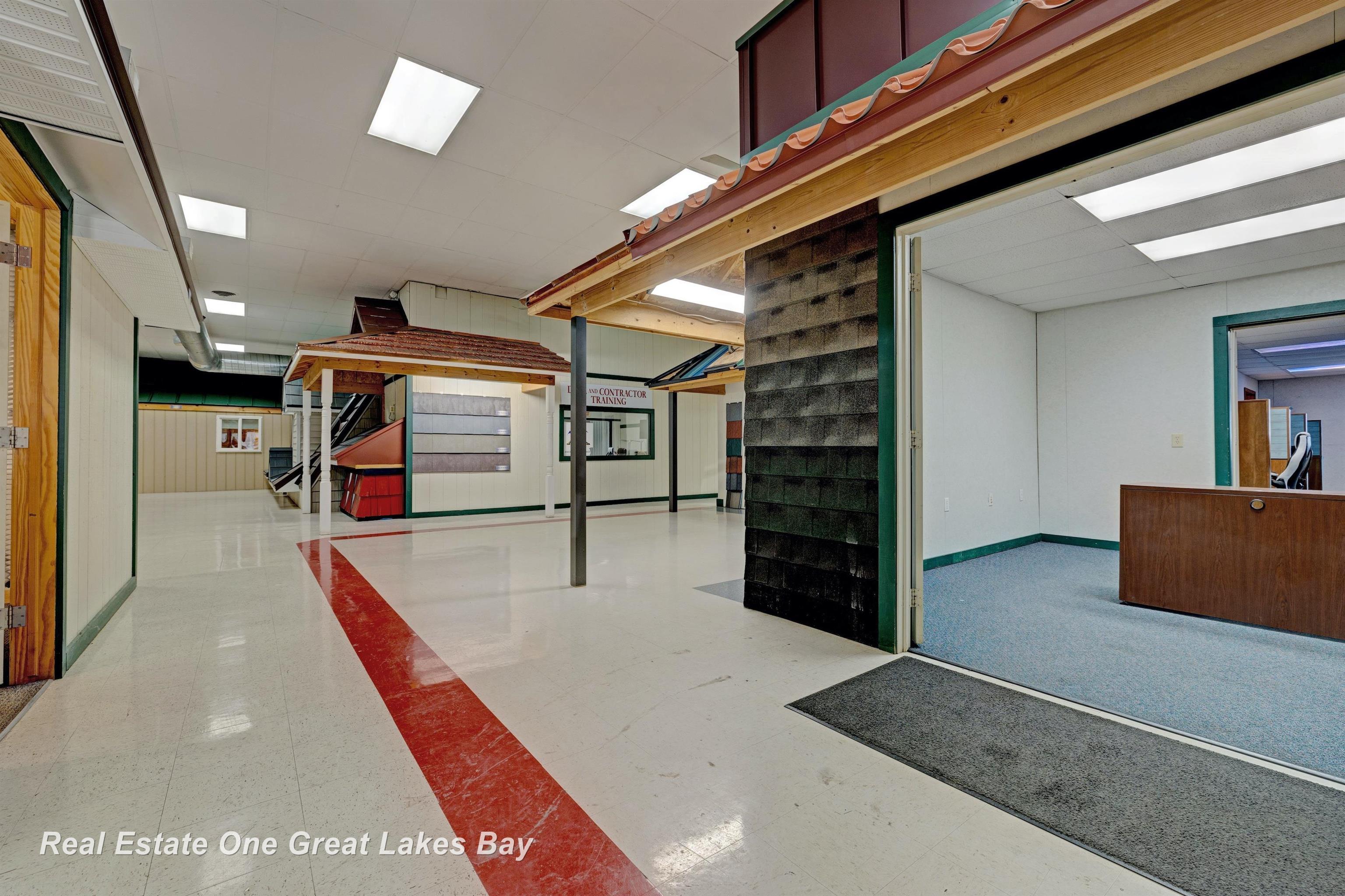 1875 Lansing Road, Charlotte, MI, 48813