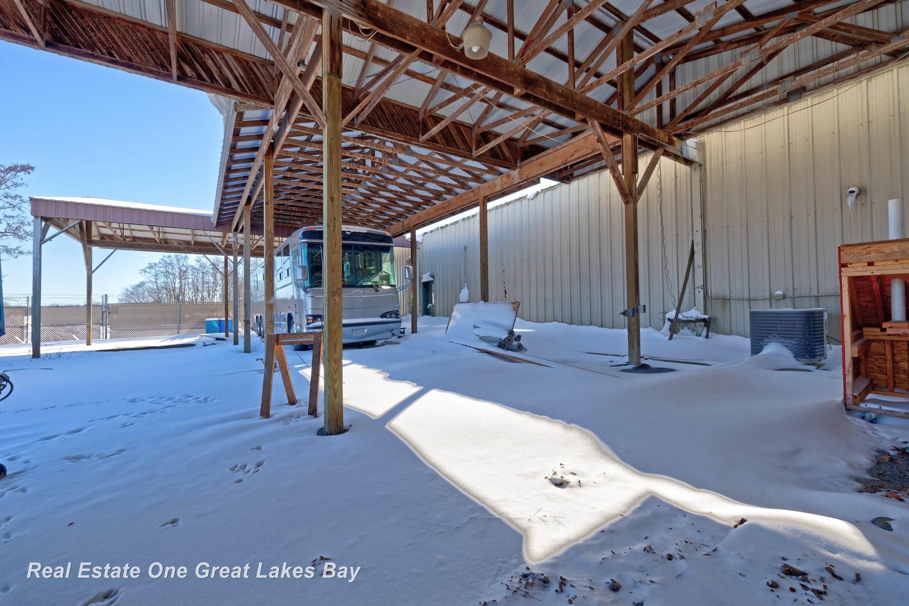 1875 Lansing Road, Charlotte, MI, 48813