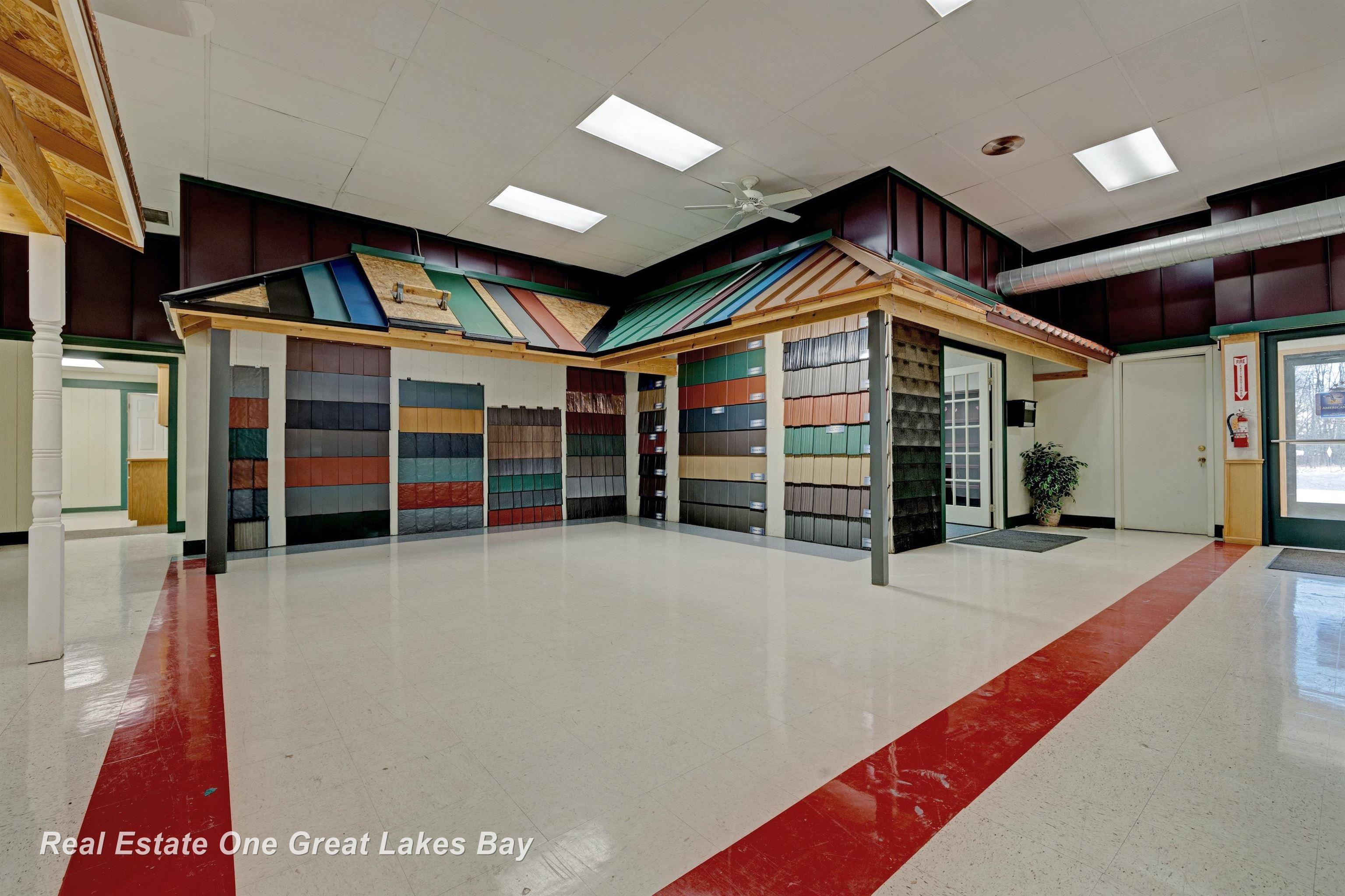 1875 Lansing Road, Charlotte, MI, 48813