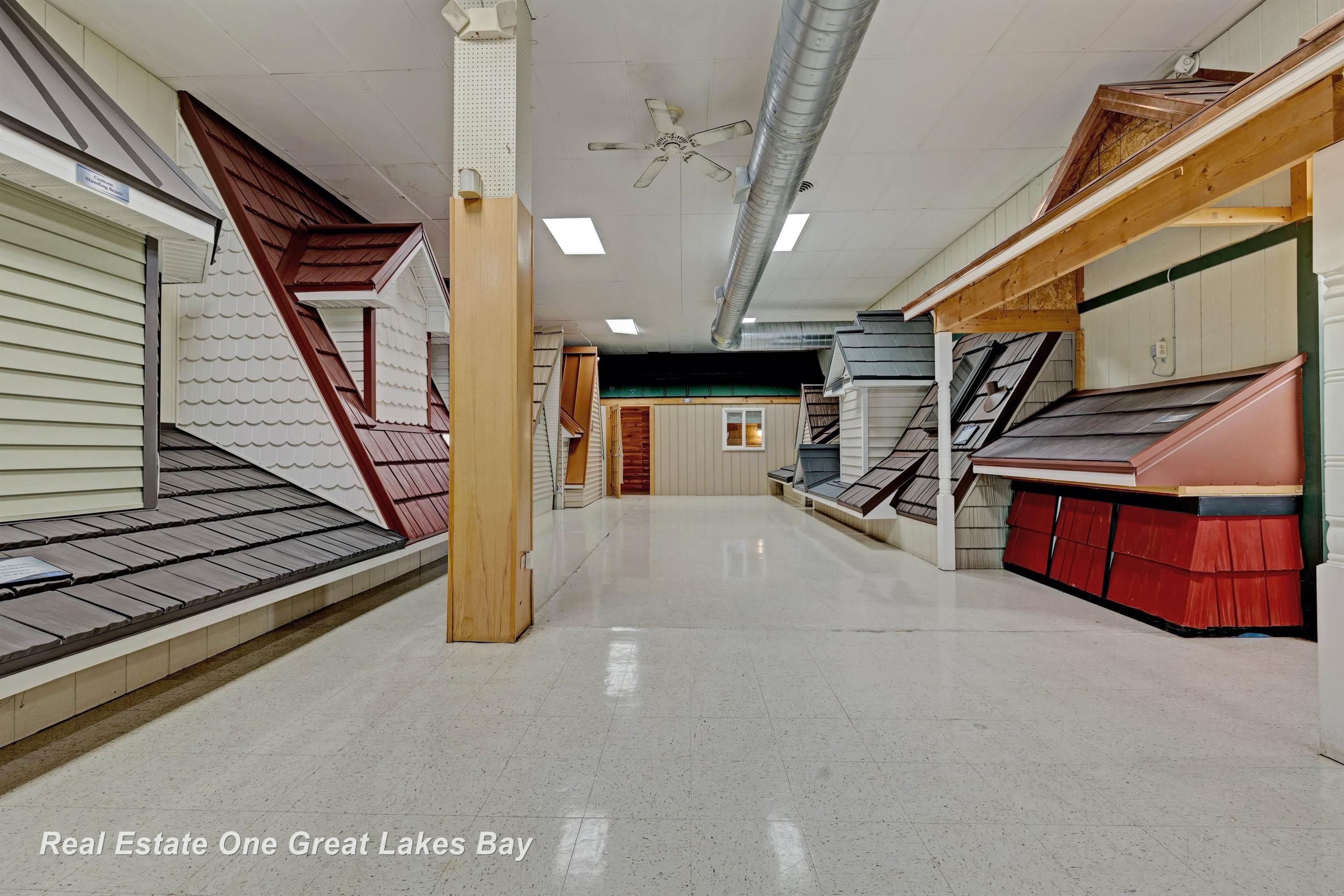 1875 Lansing Road, Charlotte, MI, 48813