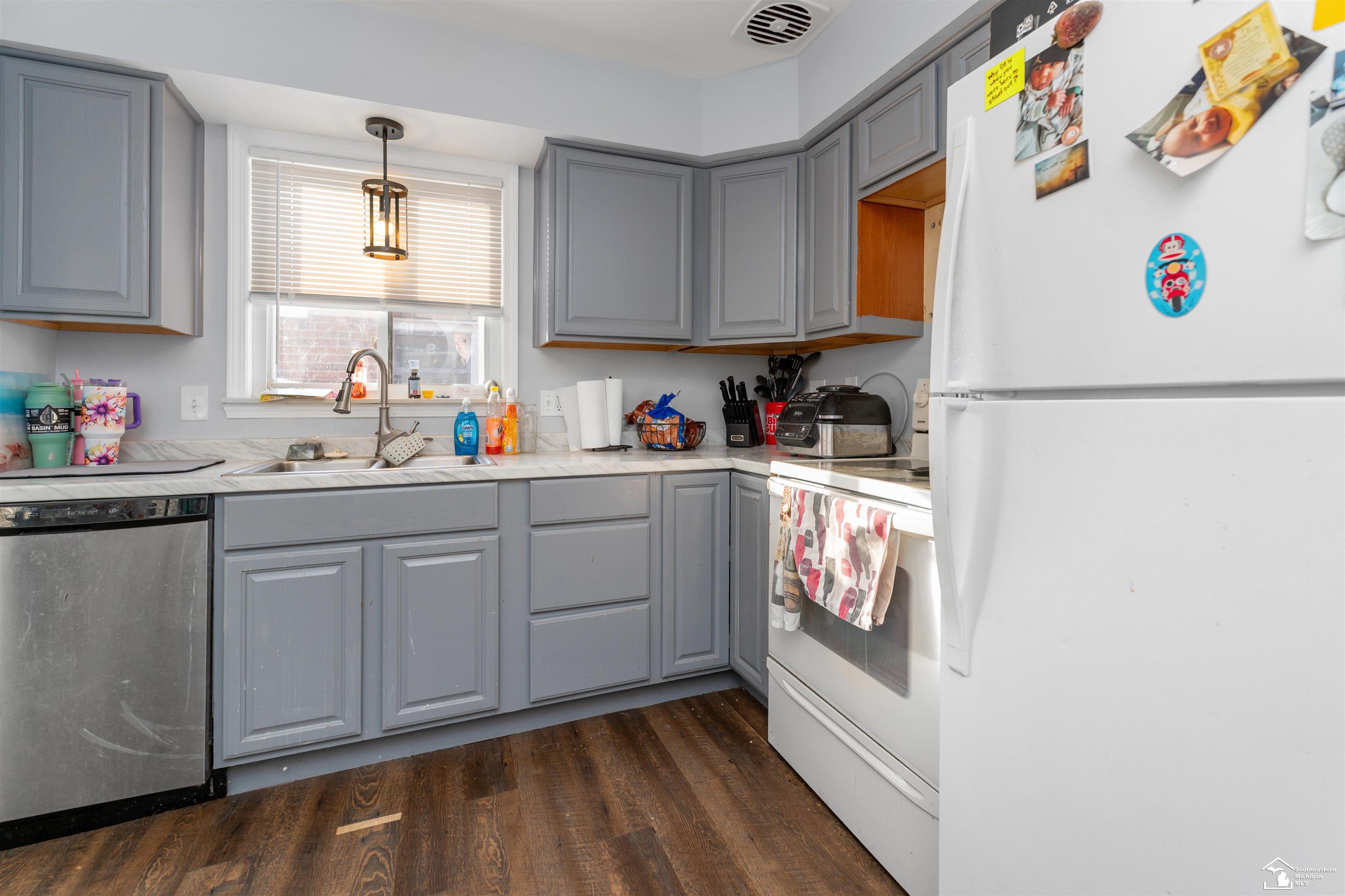 22137 Haskell Street, Taylor, MI, 48180