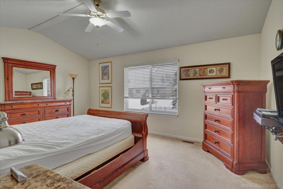 Chesterfield Twp, MI, 48051