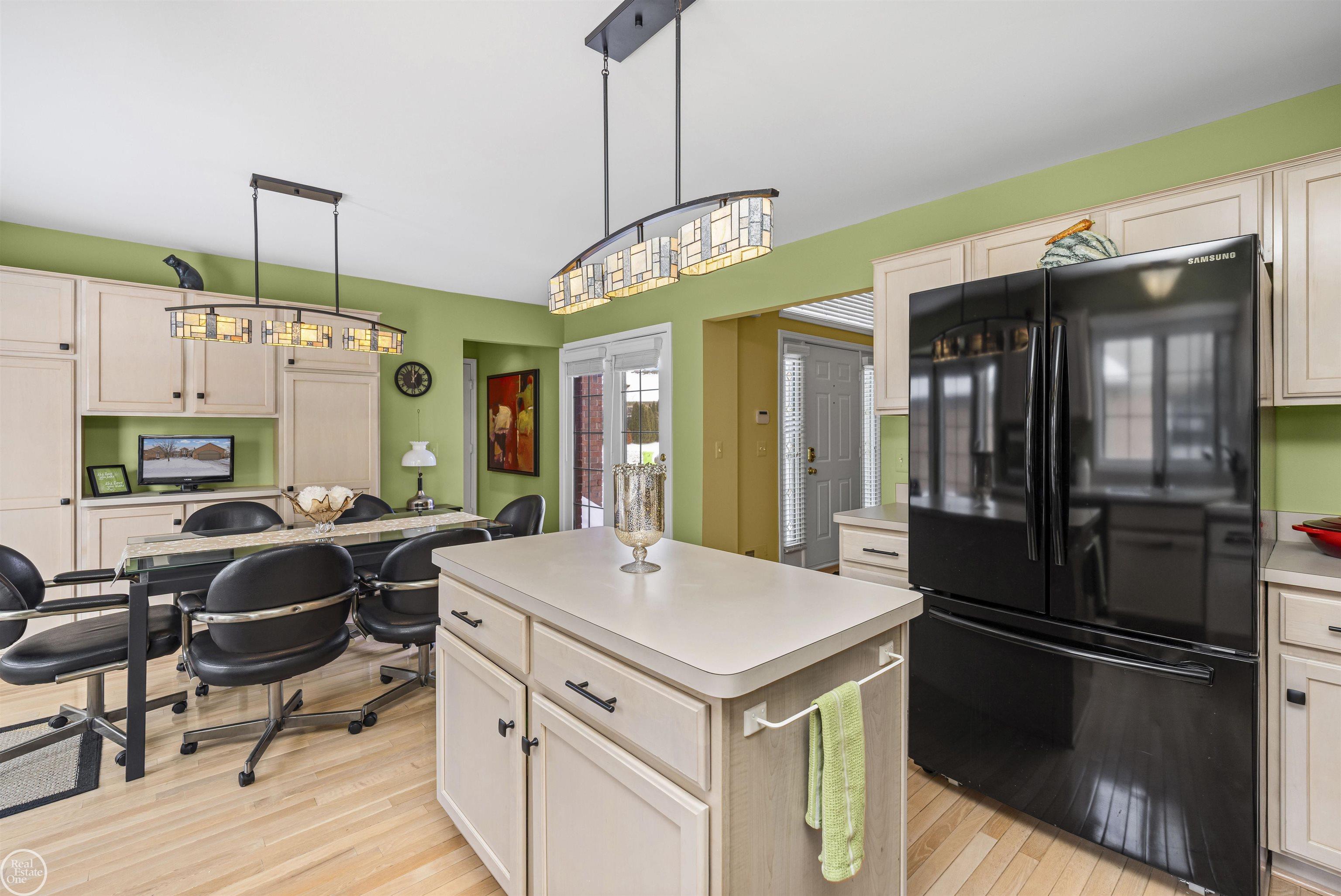 2800 Marissa Way, Shelby Twp, MI, 48316