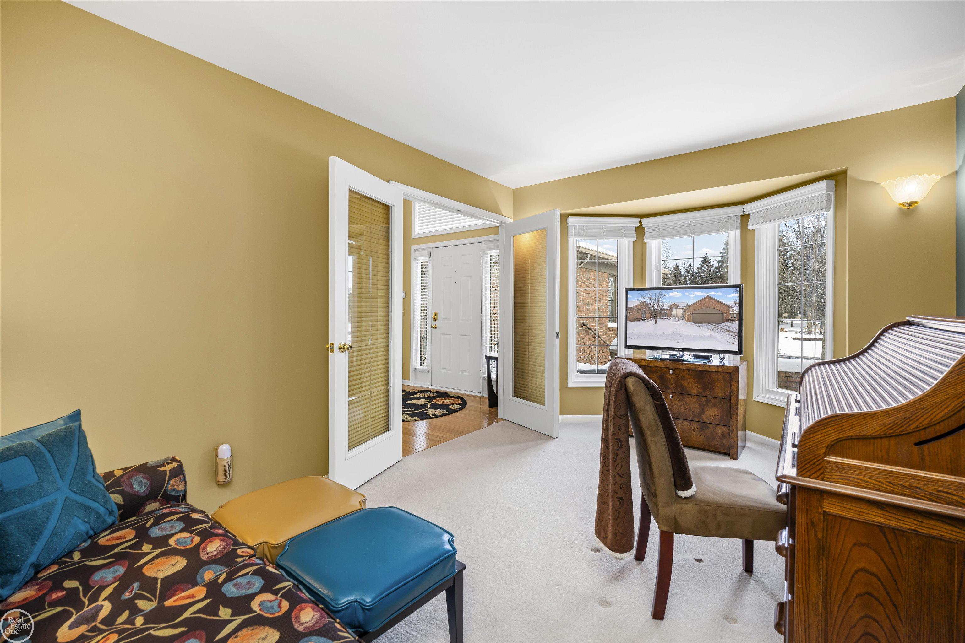 2800 Marissa Way, Shelby Twp, MI, 48316