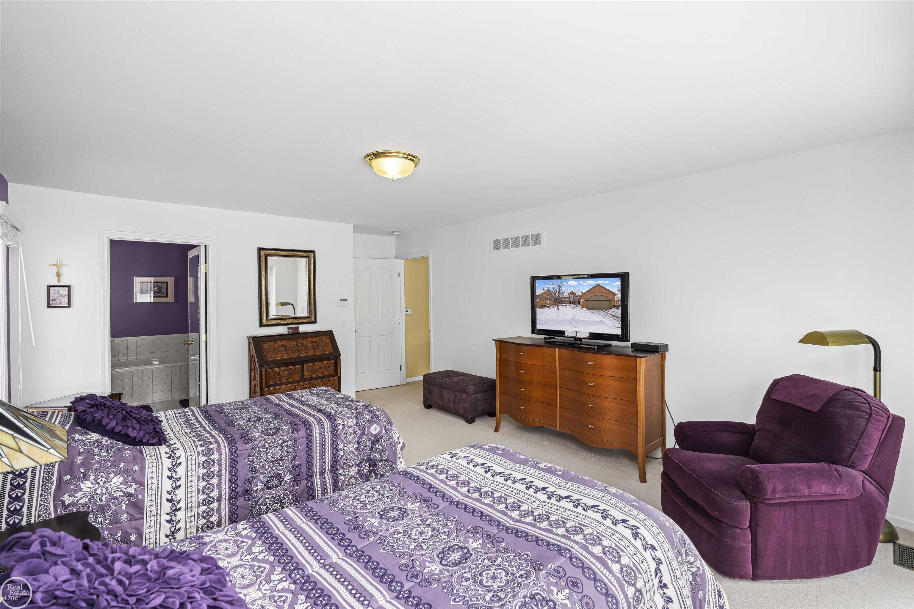 2800 Marissa Way, Shelby Twp, MI, 48316