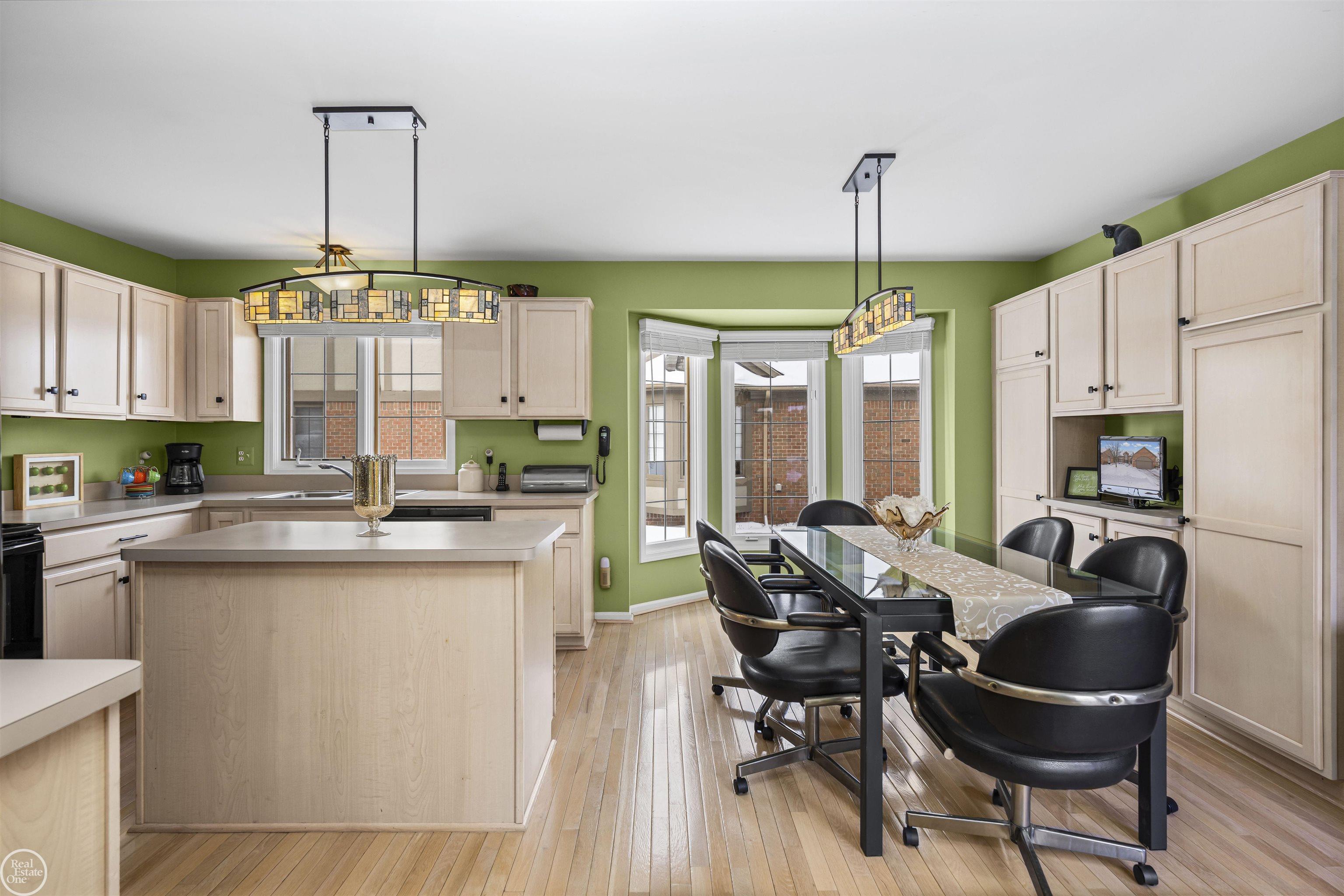 2800 Marissa Way, Shelby Twp, MI, 48316